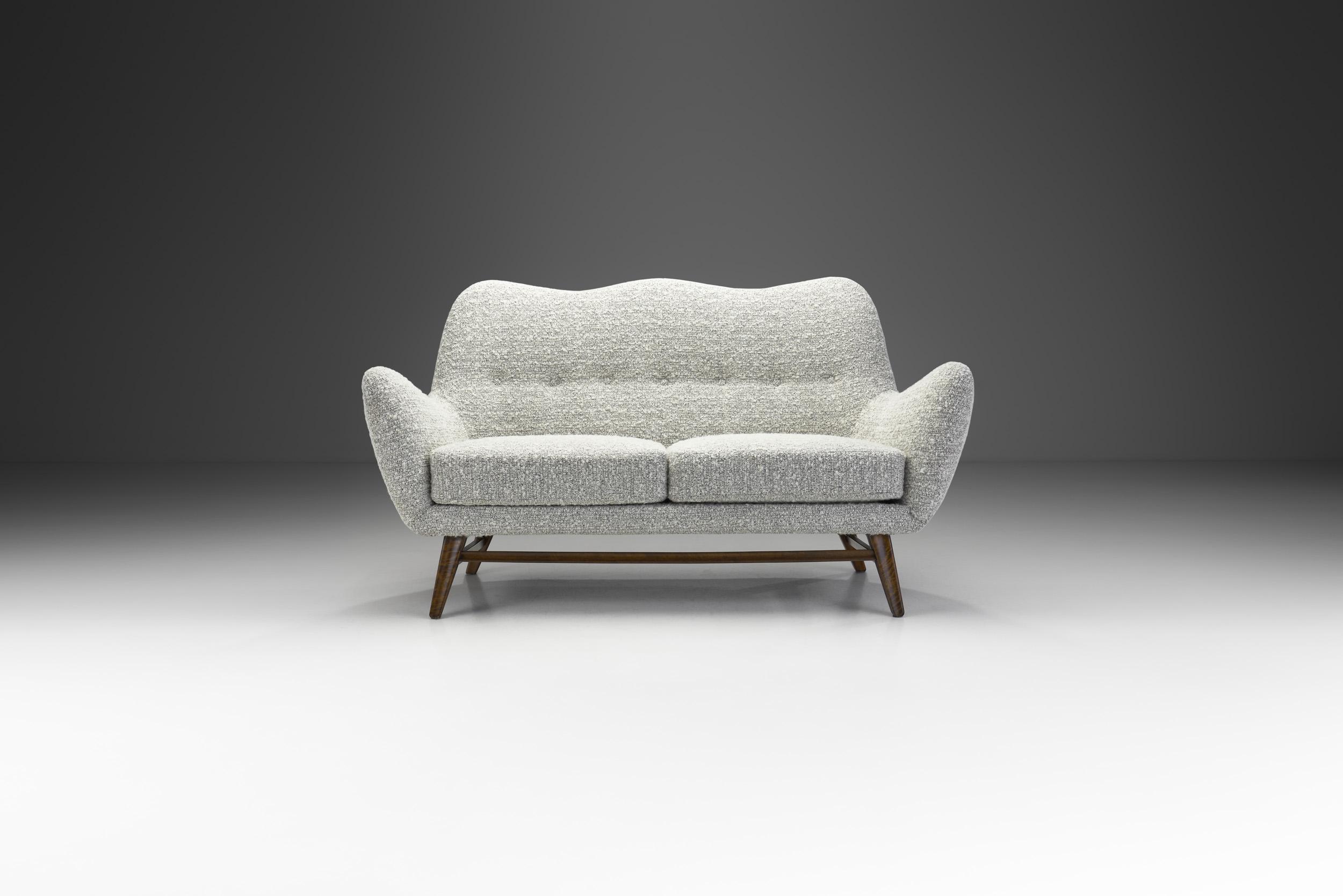 Scandinavian Modern Nordic Mid-Century Two-Seater Sofa, Scandinavia ca 1950s For Sale