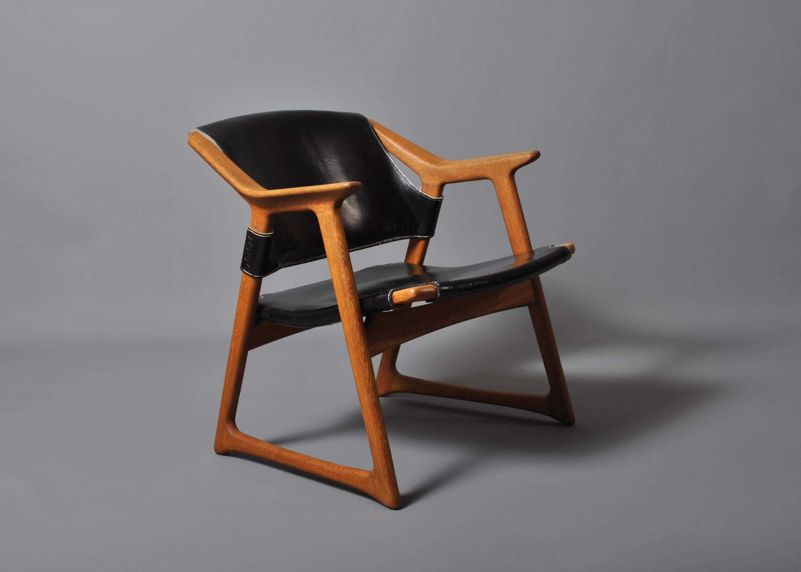 20th Century Rolf Hesland, Pair of Oak Fox Chairs