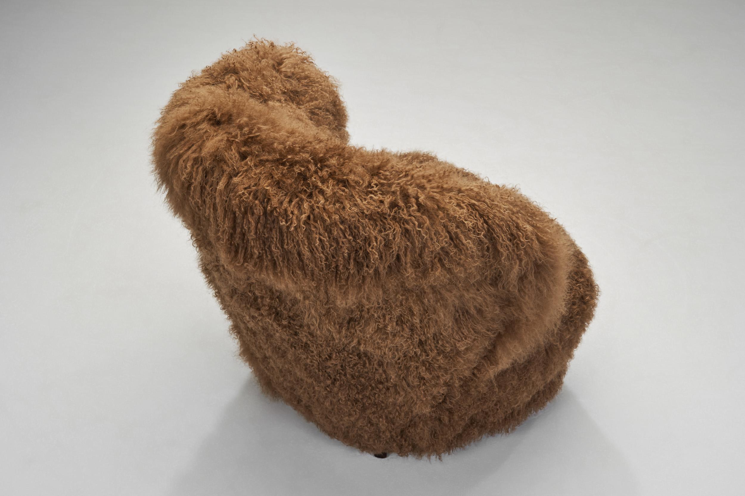 Nordic Modern Lounge Chairs in Longhair Sheepskin, Finland ca 1950s For Sale 3