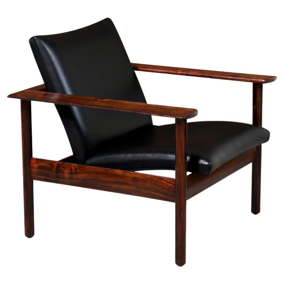 Expertly Restored - Nordic Modern Sculpted Rosewood Reclining Lounge Chair For Sale