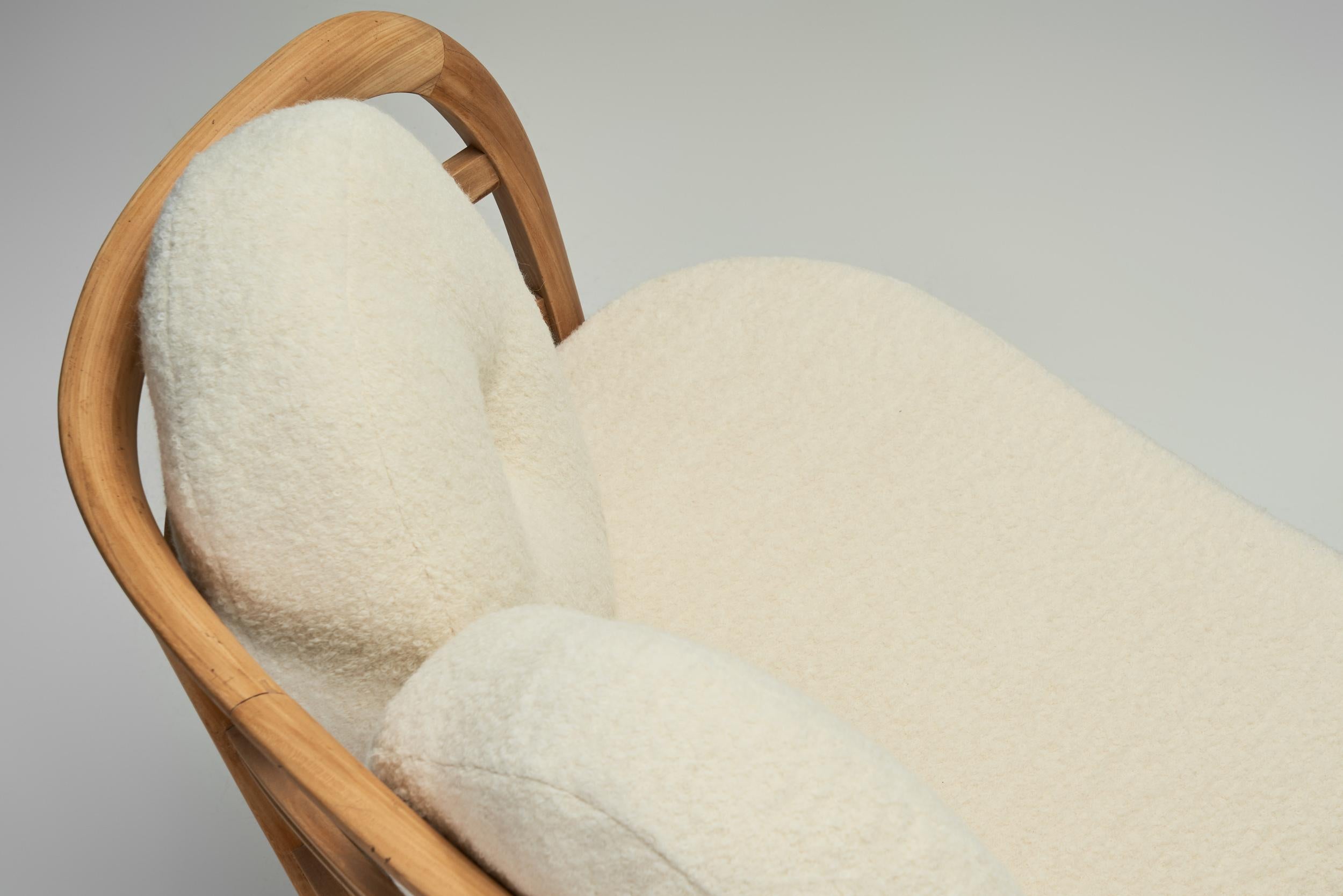 Nordisch-modernes zweisitziges Sofa von Oy Boman Ab, Finnland 1940er Jahre im Angebot 2
