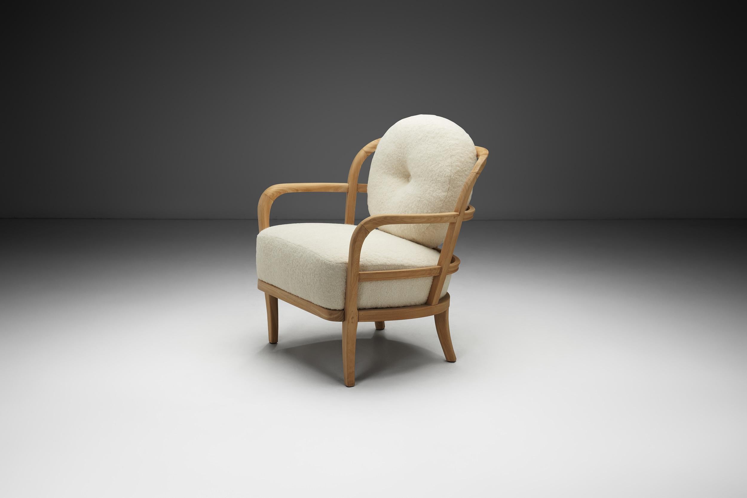 Finnish Nordic Modern Upholstered Armchair by Oy Boman Ab, Finland 1940s For Sale