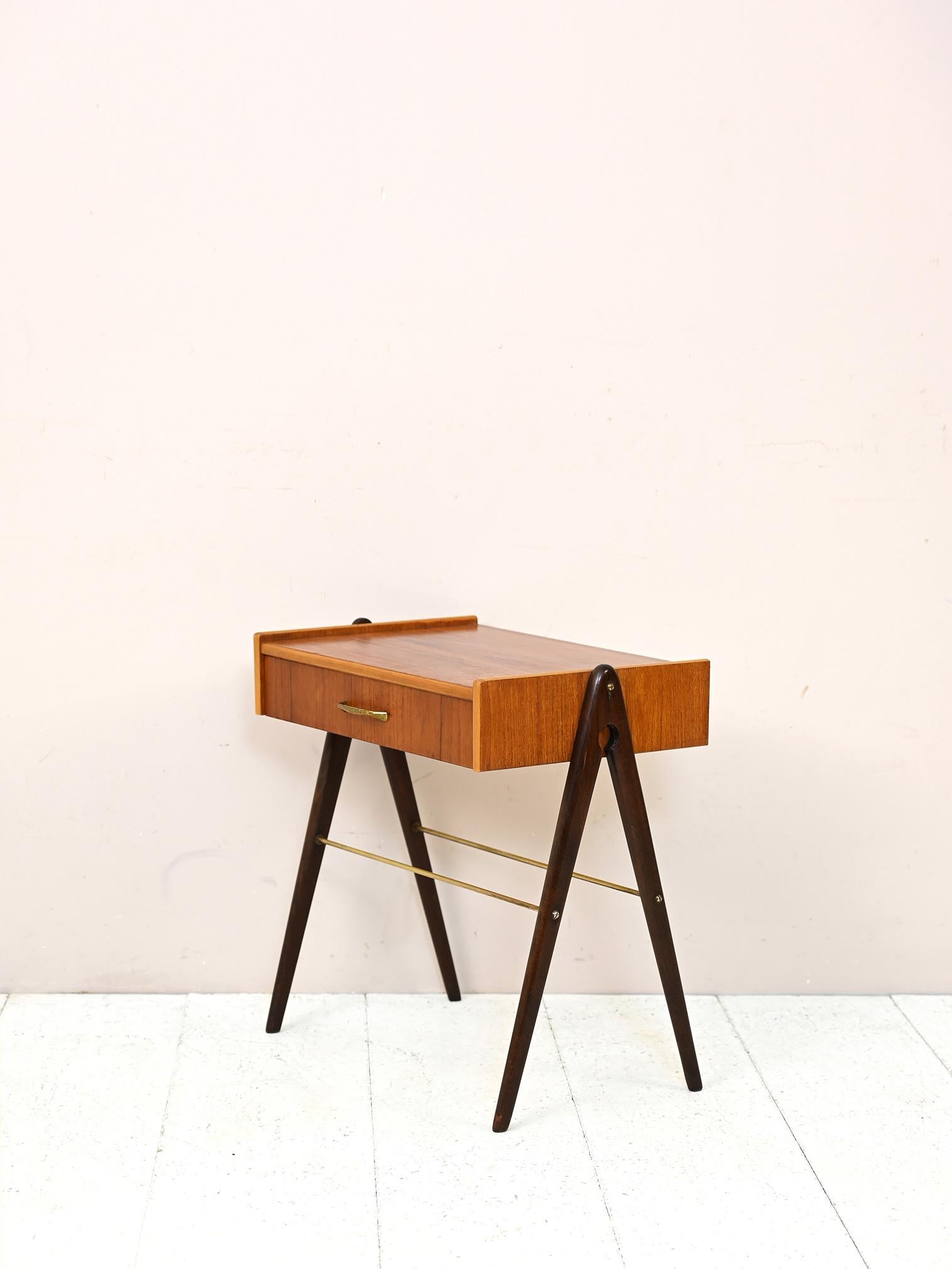 Nordic modernism nightstand In Good Condition For Sale In Brescia, IT