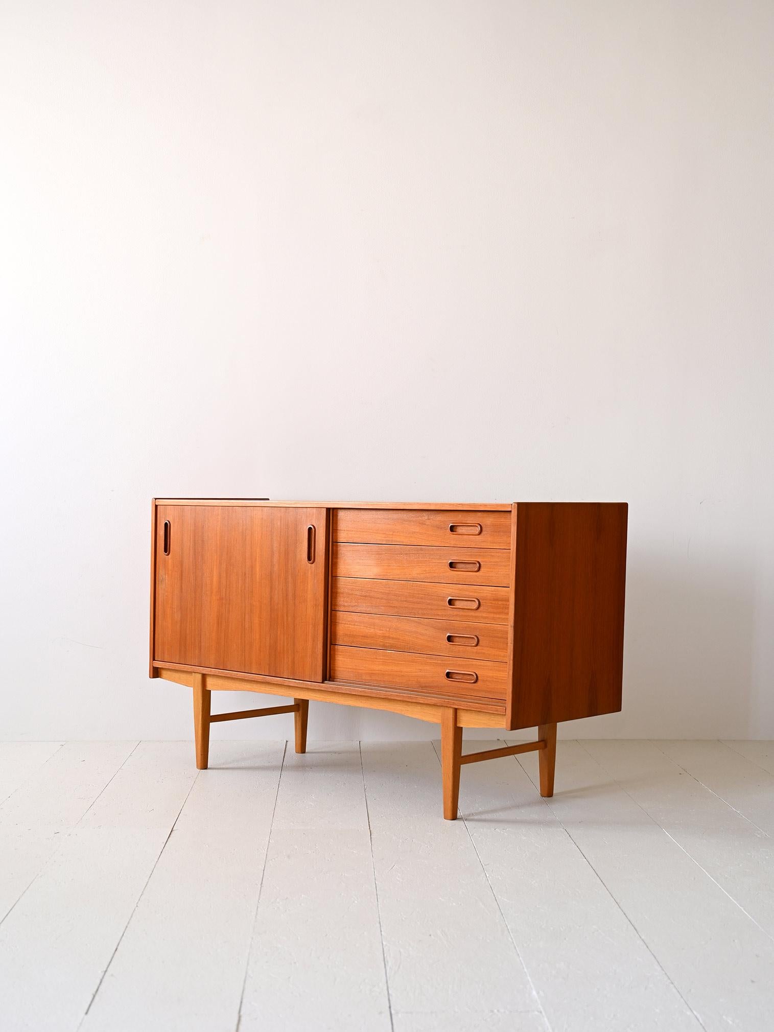 Nordic sideboard with drawers In Good Condition In Brescia, IT