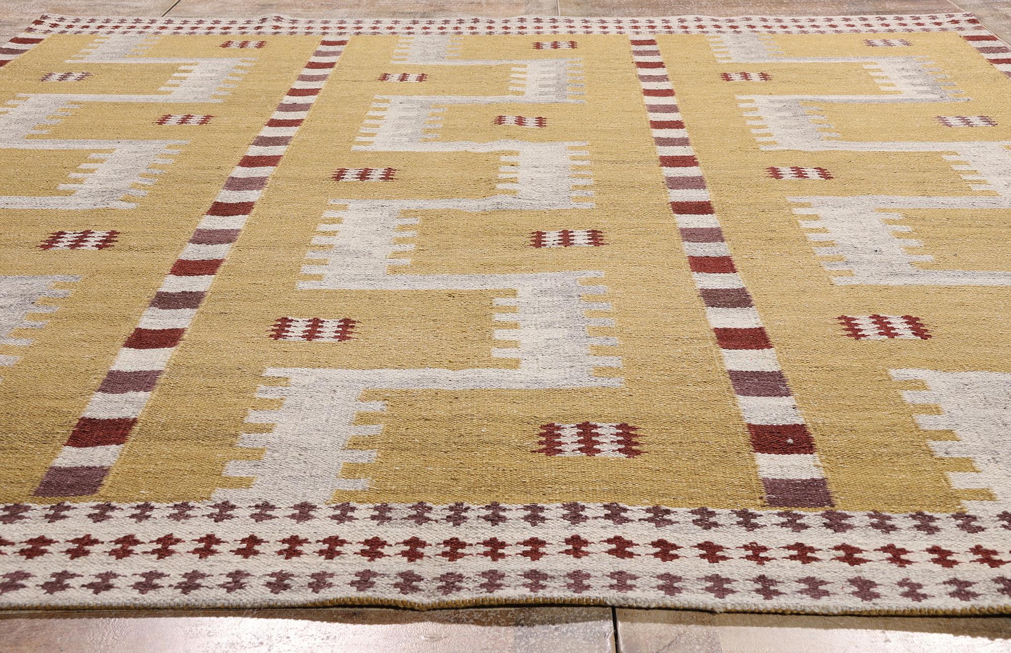Nordic Solstice: A Scandinavian Swedish-Style Masterpiece of Gilded Geometry In New Condition For Sale In Dallas, TX