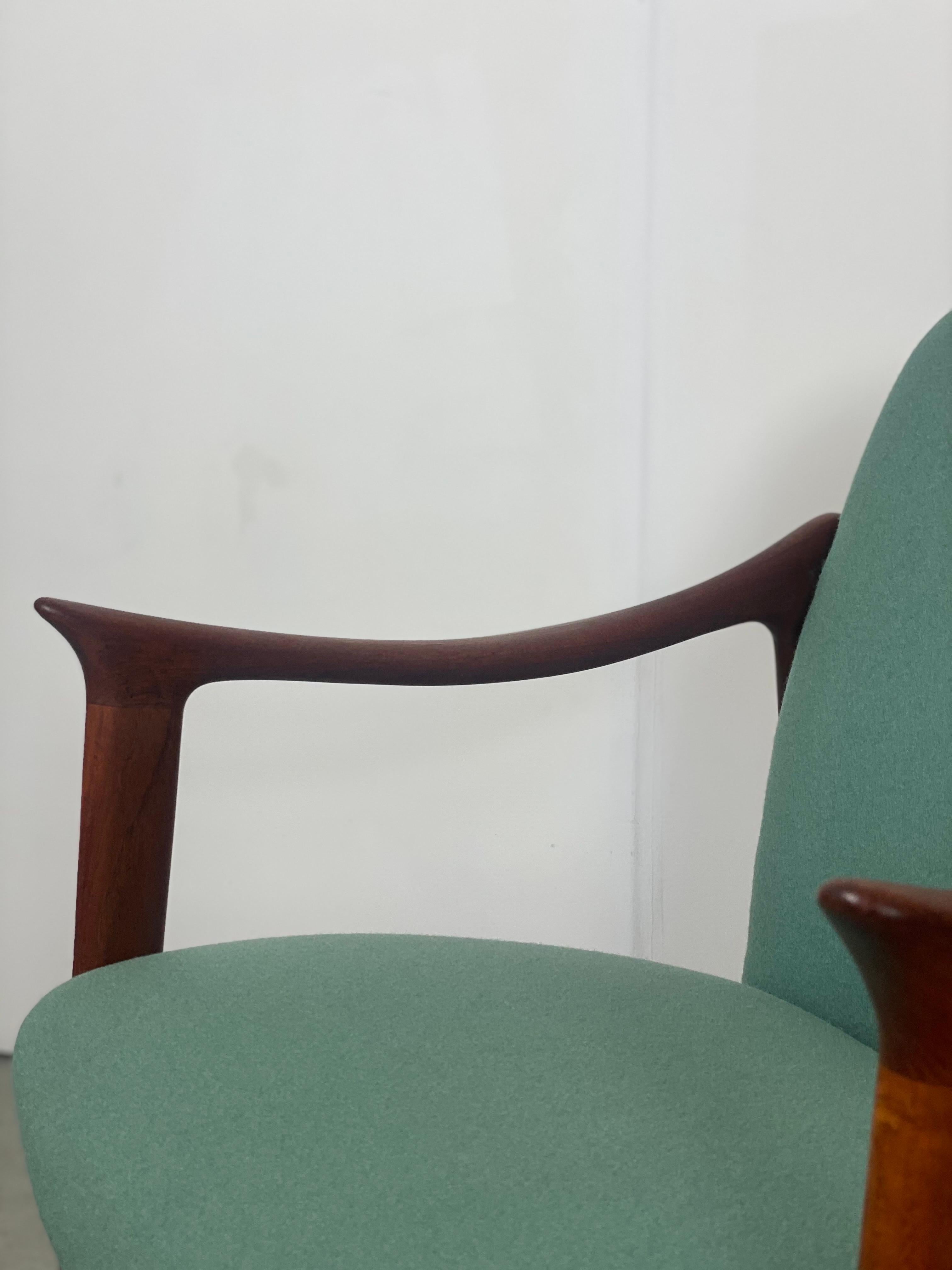 Nordic Teak Arm Chair by Fredrik A. Kayser, 1950s In Good Condition For Sale In St-Brais, JU