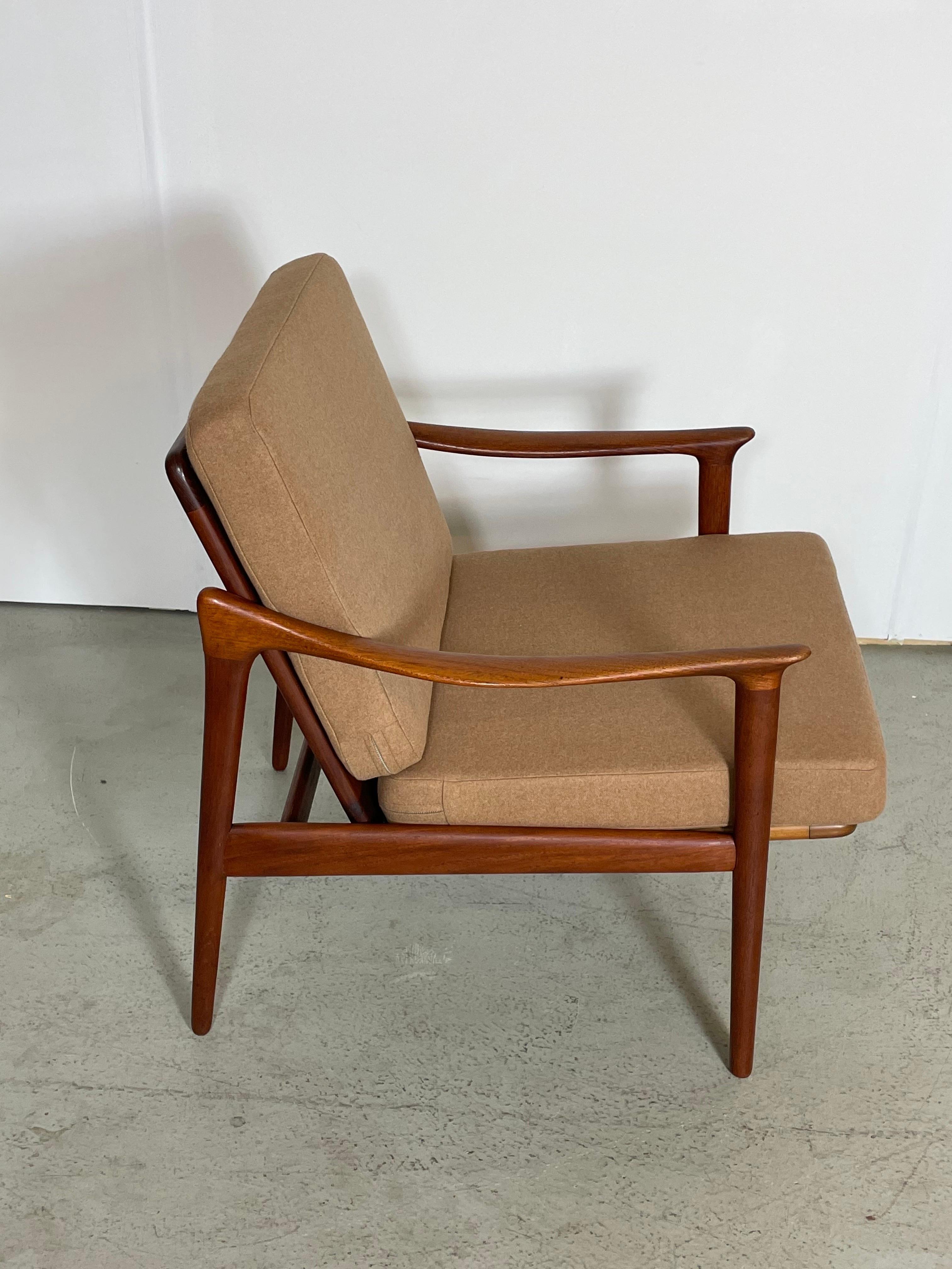 Nordic Teak Easy Chair by Fredrik A. Kayser 1950s In Good Condition For Sale In St-Brais, JU