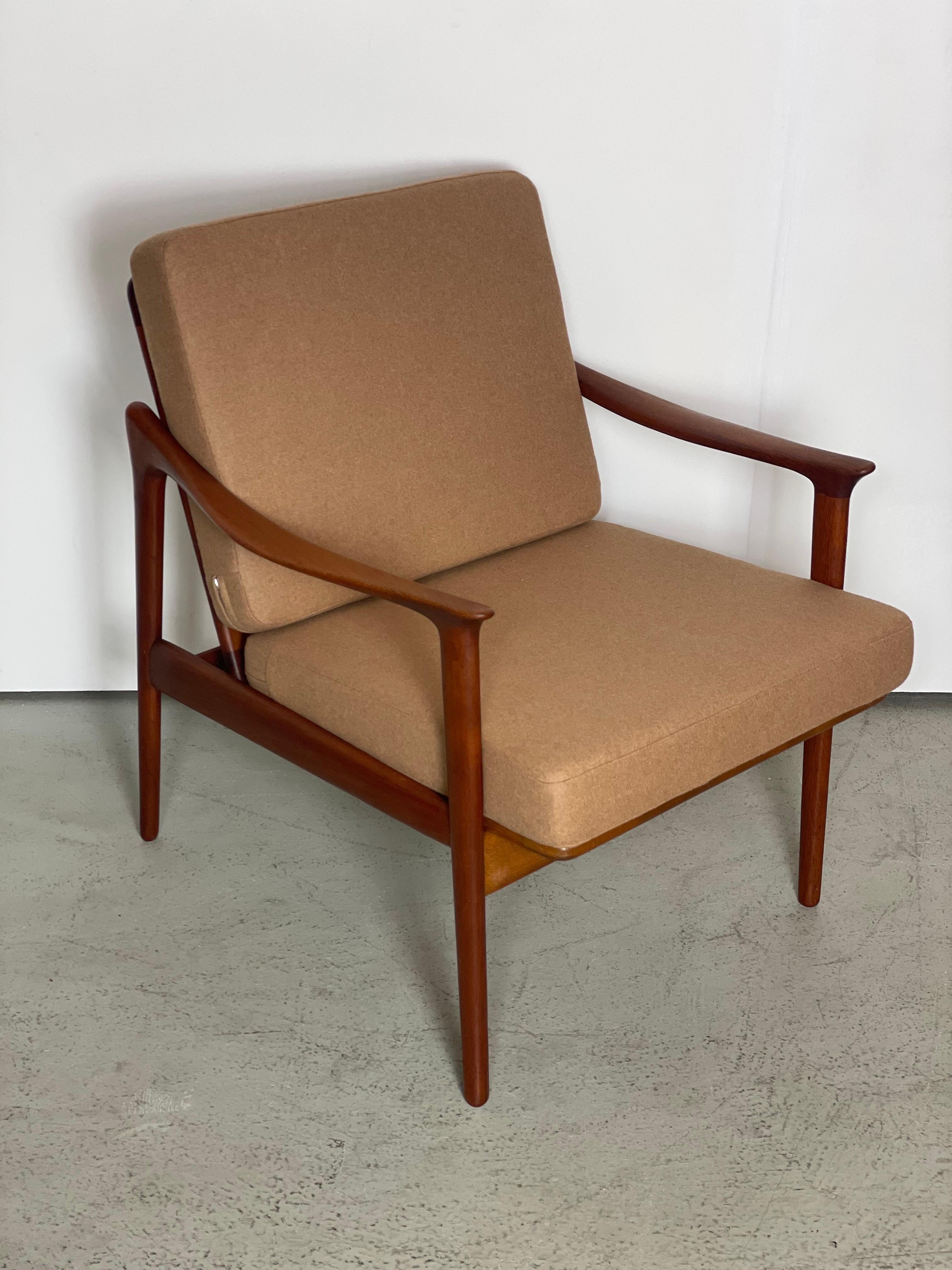 Nordic Teak Easy Chair by Fredrik A. Kayser 1950s For Sale 2
