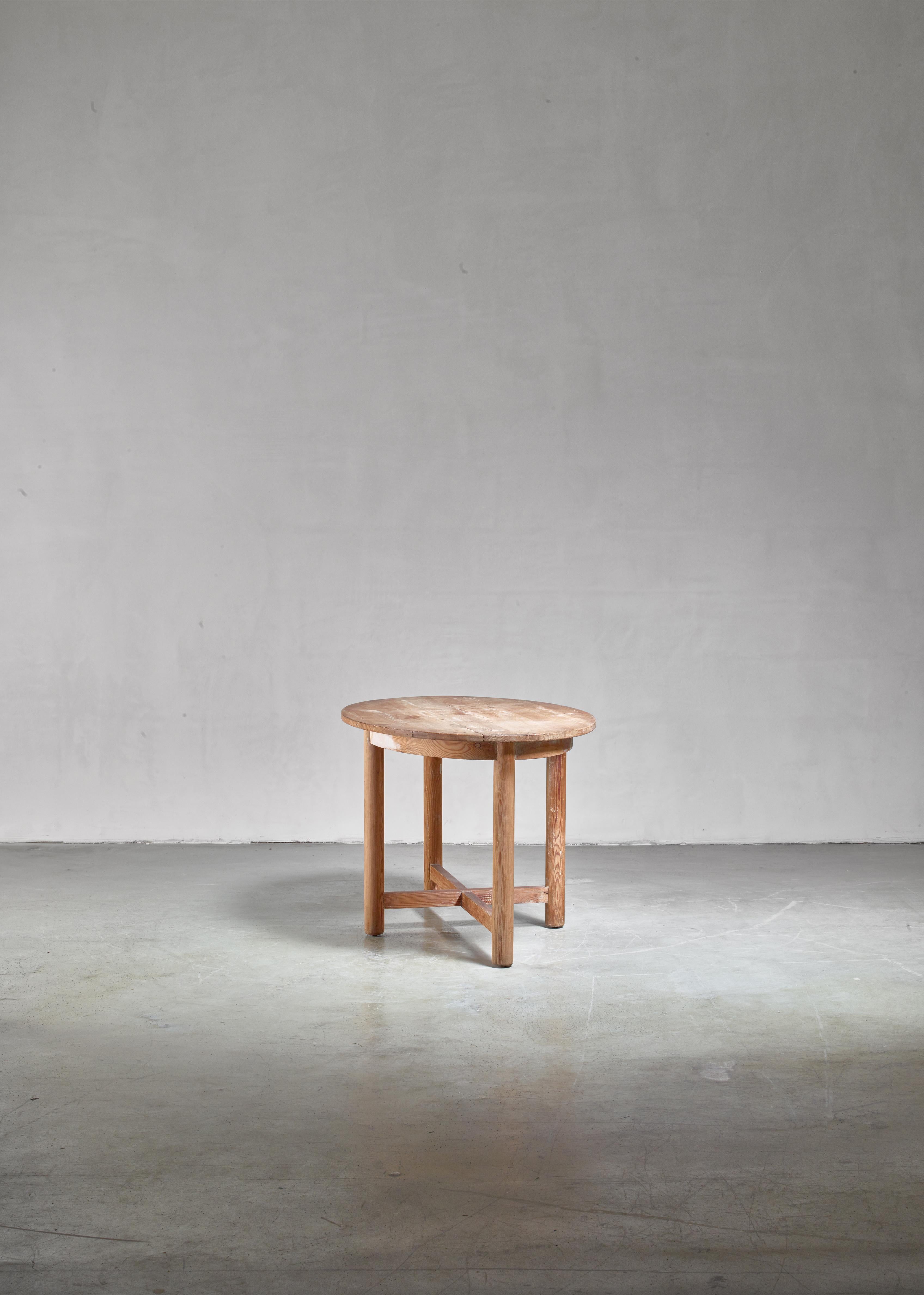 An oval, pine console or side table by Nordiska Kompaniet, Sweden.

The table is labeled by Nordiska with a serial number (R 9191 - 15 9 22) indicating it was made in 1913.
 