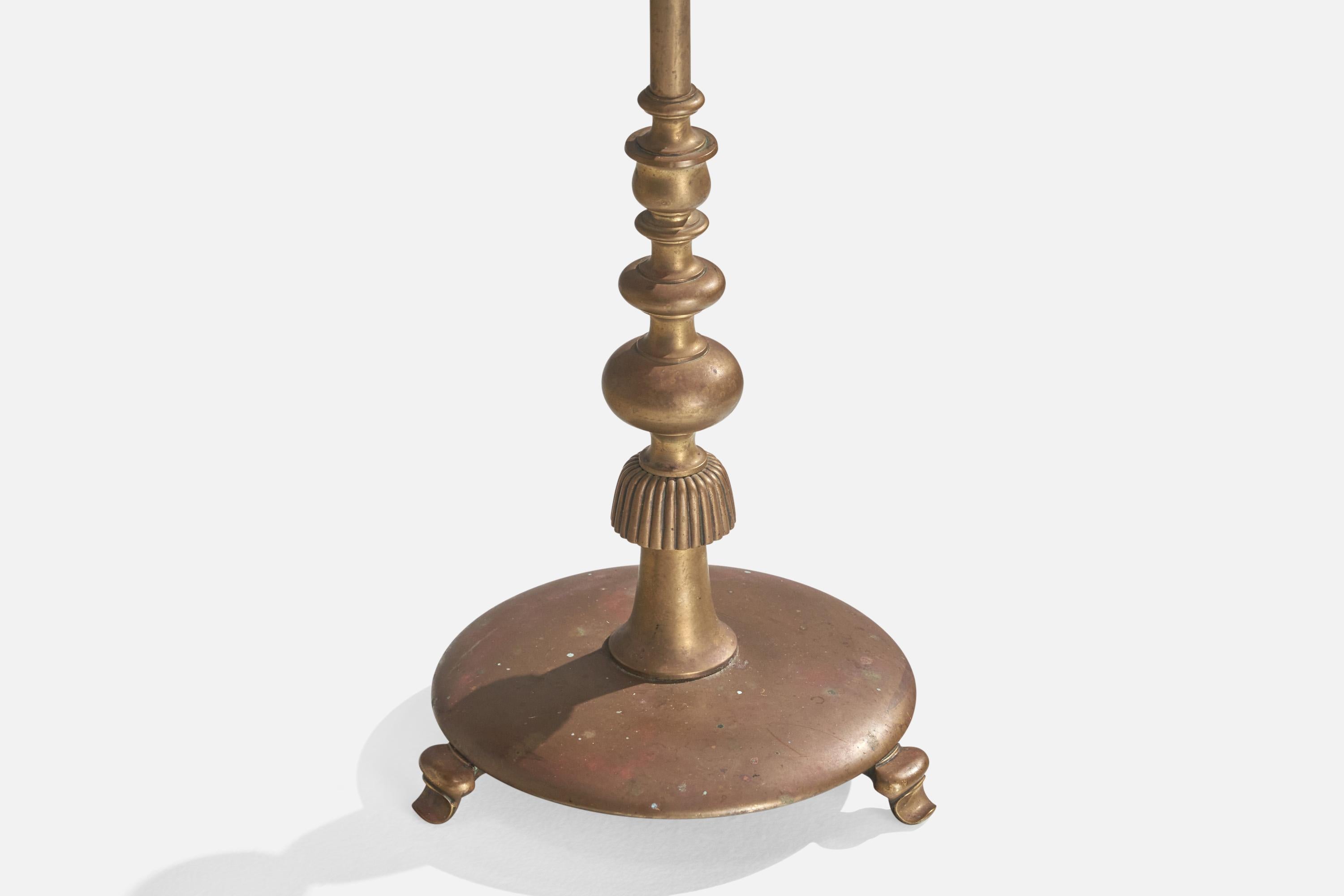 Suédois Lampadaire Nordiska Kompaniet, laiton, verre, Suède, années 1930 en vente