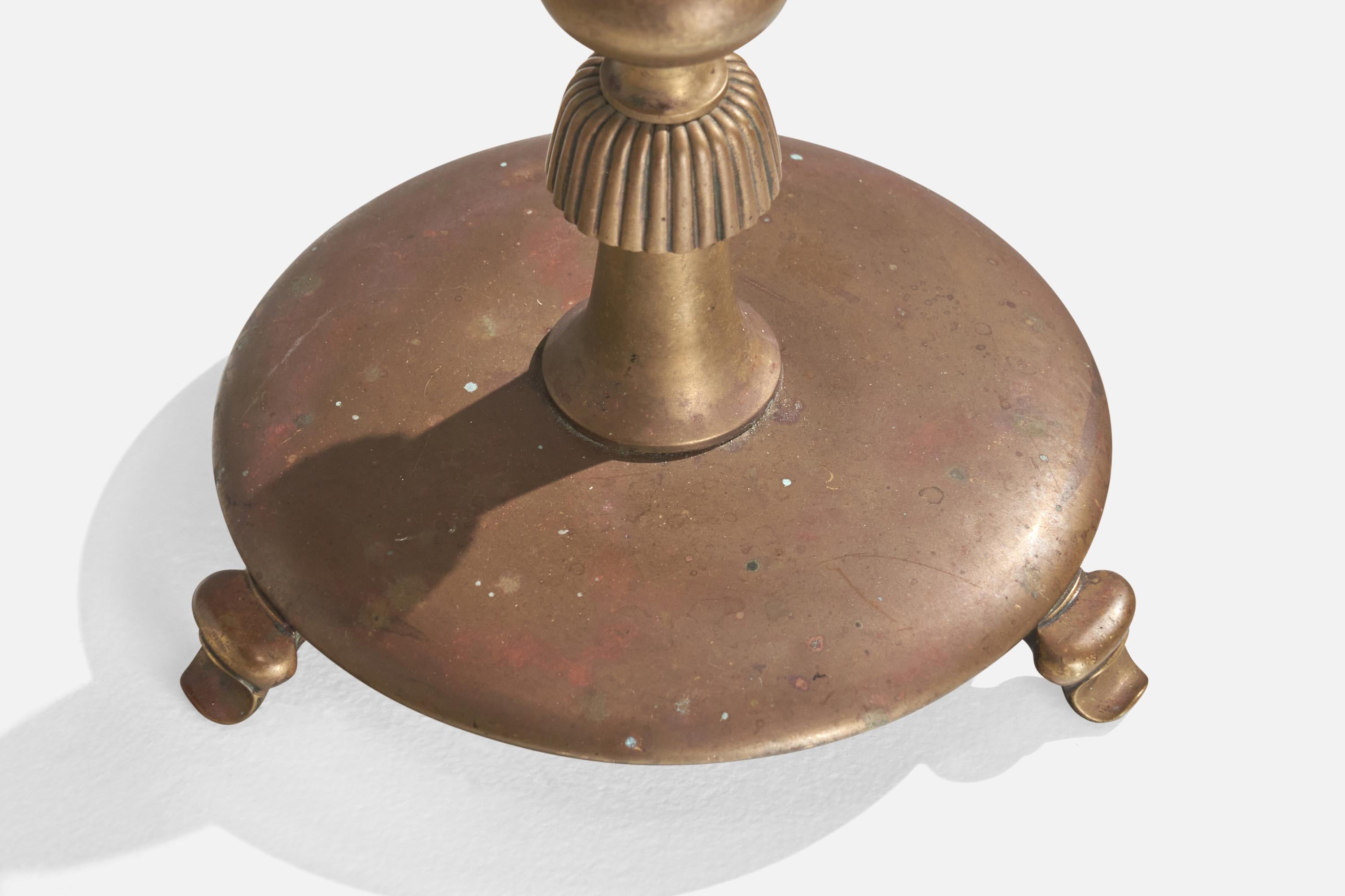 Lampadaire Nordiska Kompaniet, laiton, verre, Suède, années 1930 Bon état - En vente à High Point, NC