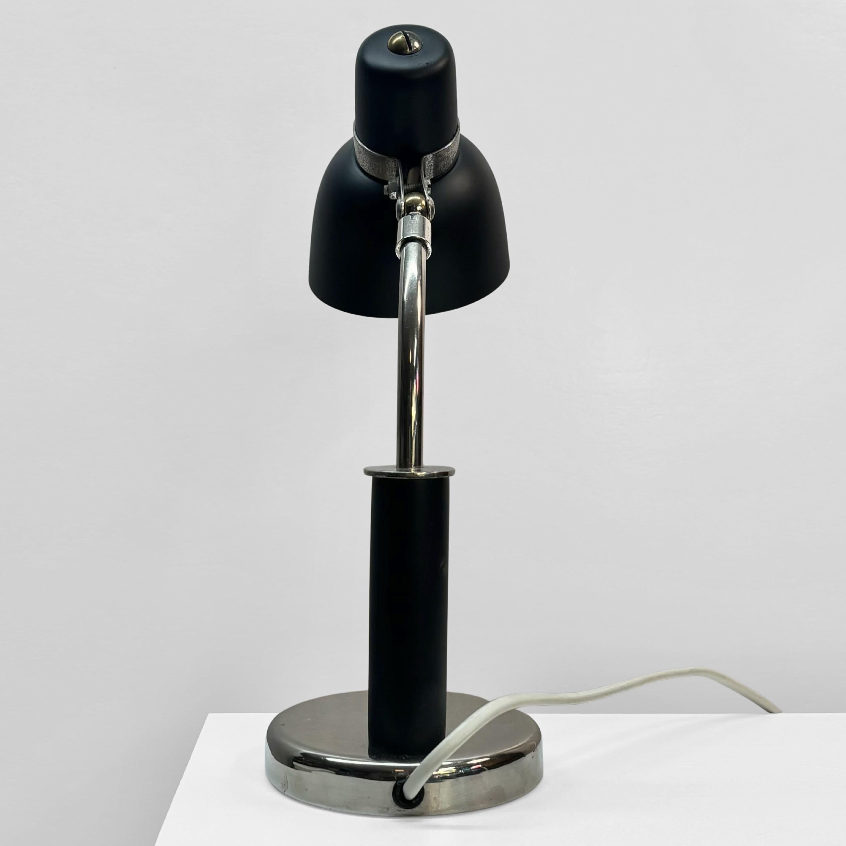 Milieu du XXe siècle Lampe de table moderniste Nordiska Kompaniet, Scandinavian modern, Suède, années 1930 en vente