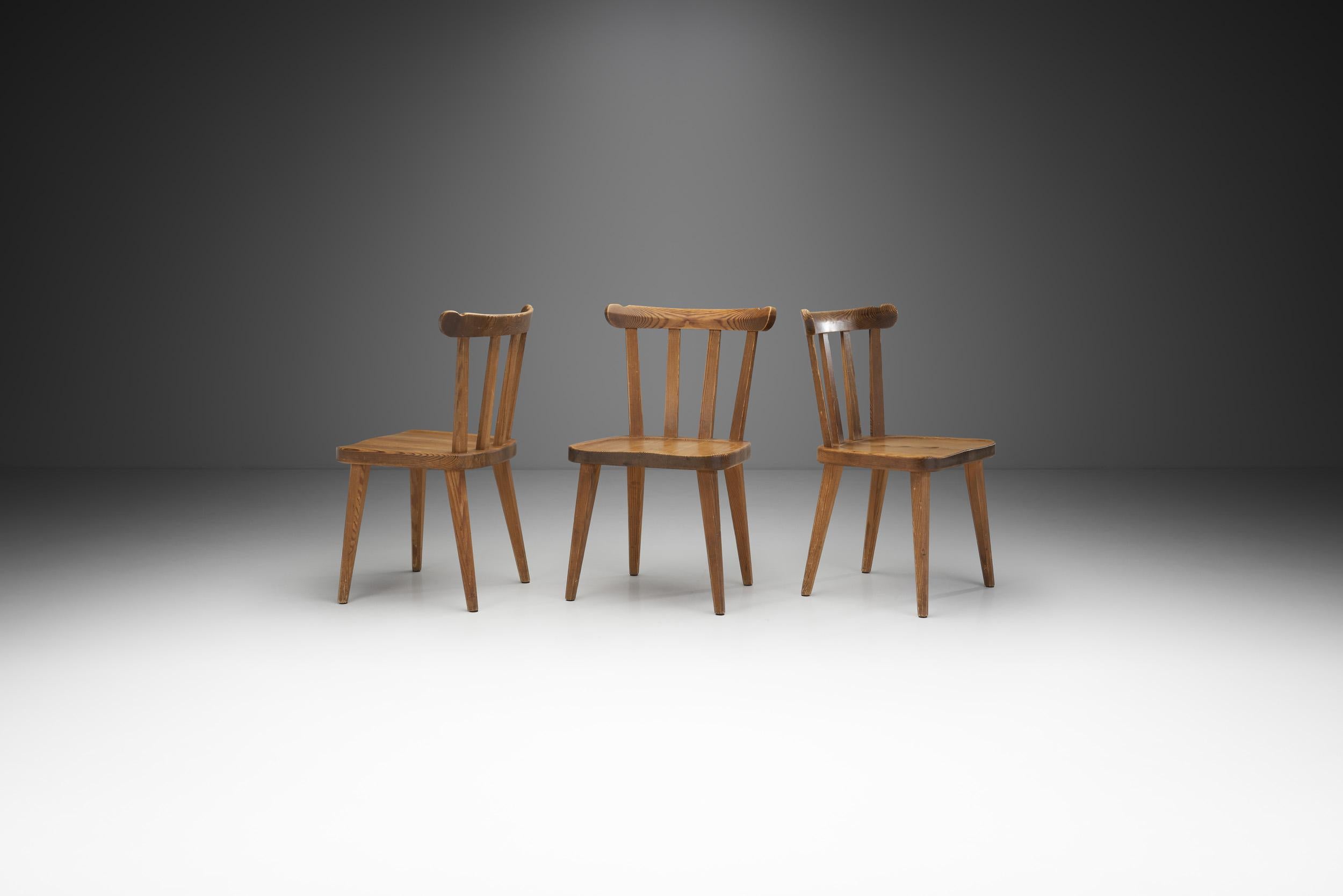 These “Ekerö” chairs are often compared to Axel Einar Hjorth’s Utö model, and not without a reason. These models are often mentioned together thanks to their material and visual resemblance. Both models were produced by Nordiska Kompaniet during the