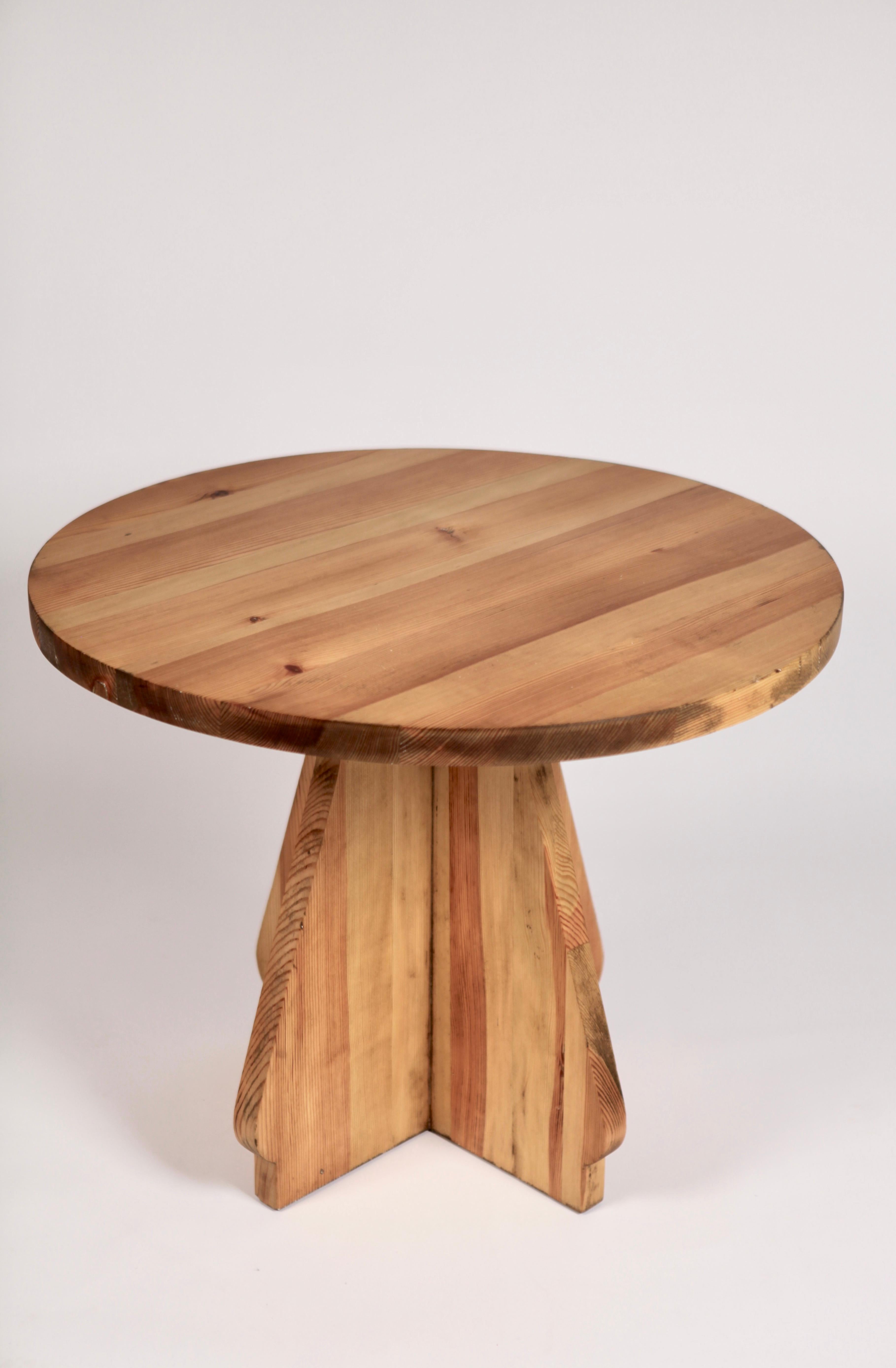 Nordiska Kompaniet, Pine Table, Attributed to Axel Einar Hjorth, Sweden, 1940s In Good Condition In Berlin, DE