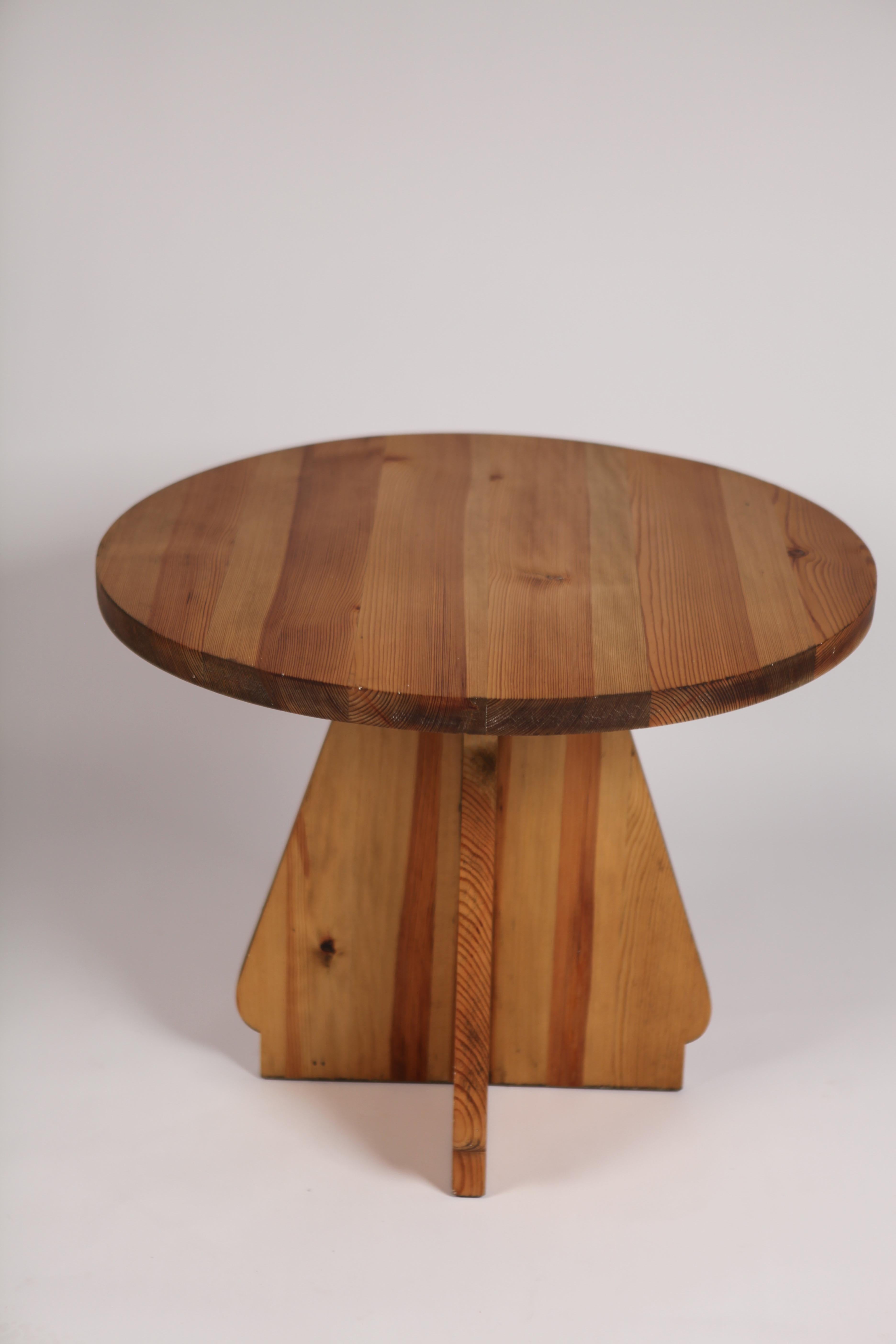 Mid-20th Century Nordiska Kompaniet, Pine Table, Attributed to Axel Einar Hjorth, Sweden, 1940s