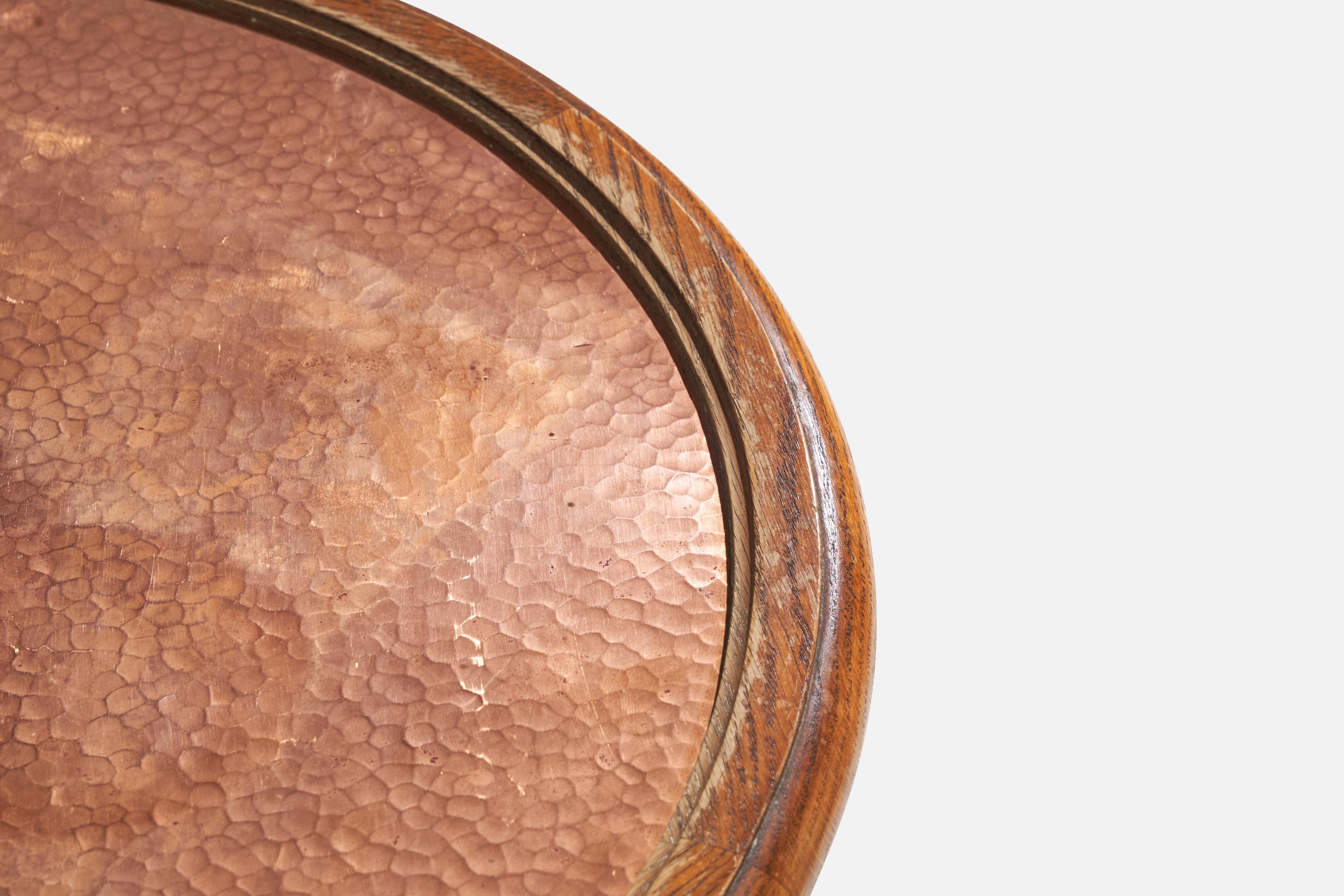 Table d'appoint Nordiska Kompaniet, chêne, cuivre, Suède, années 1920 en vente 4