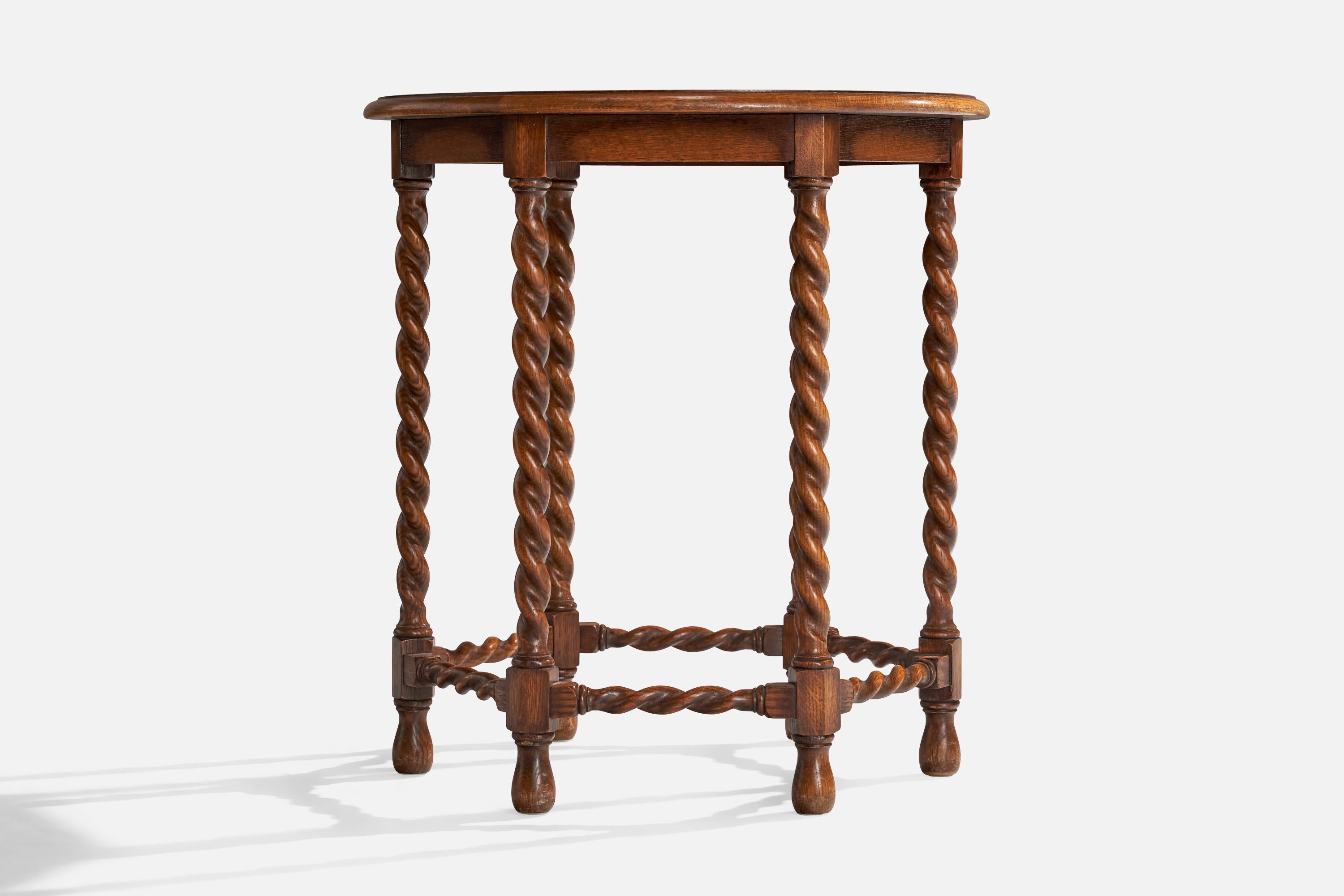 Suédois Table d'appoint Nordiska Kompaniet, chêne, cuivre, Suède, années 1920 en vente