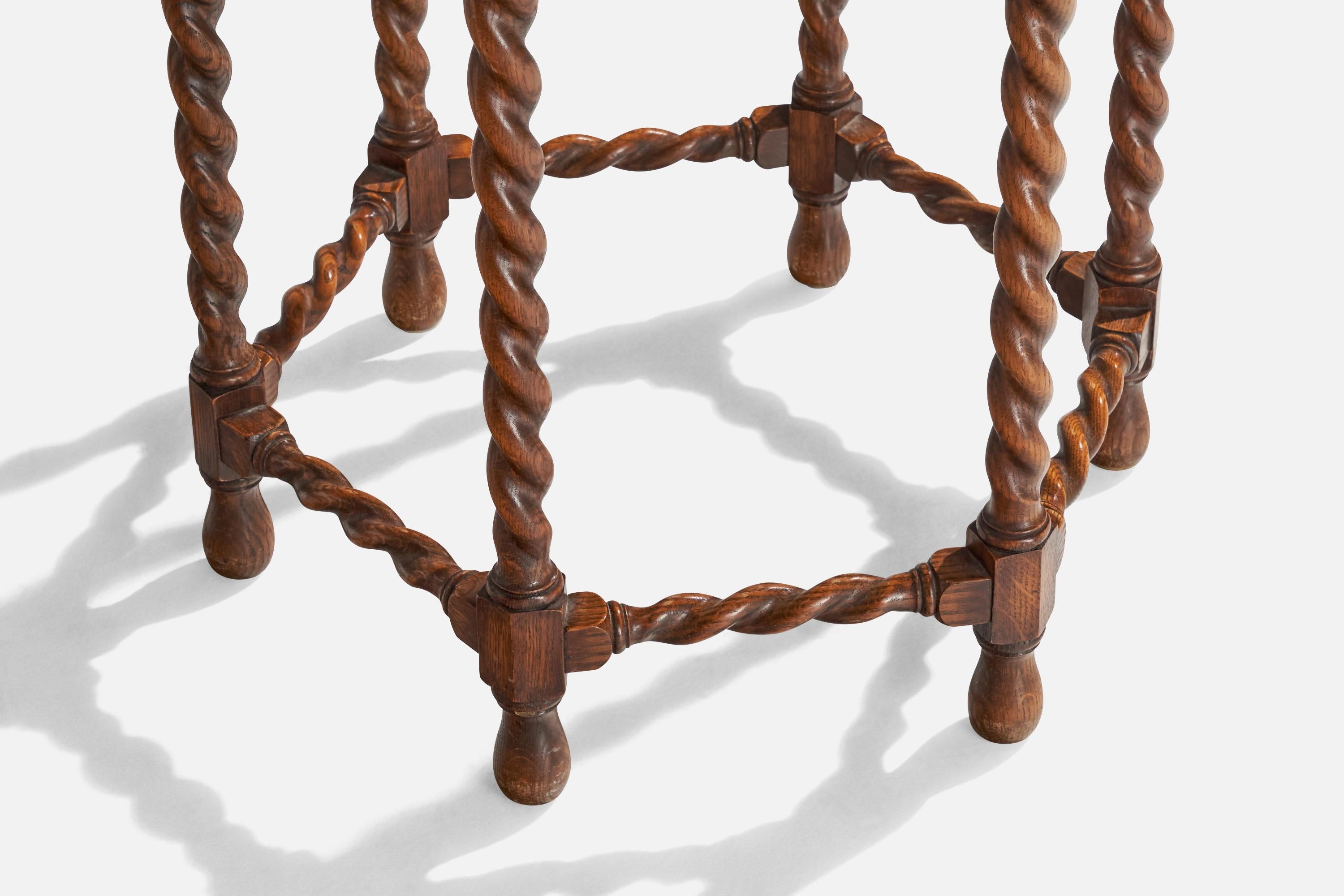 Cuivre Table d'appoint Nordiska Kompaniet, chêne, cuivre, Suède, années 1920 en vente
