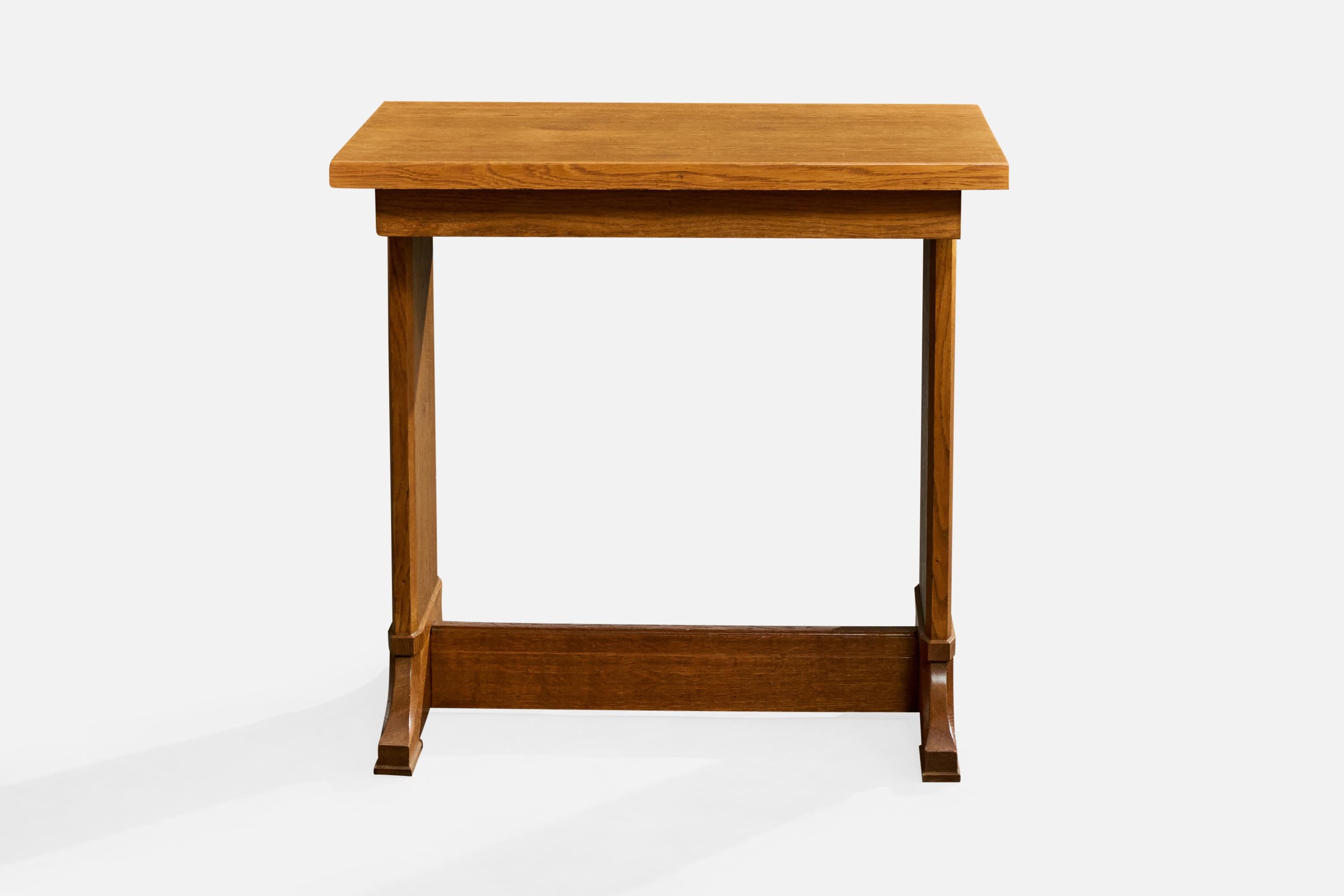 Nordiska Kompaniet, Side Tables, Oak, Sweden, 1930s In Good Condition For Sale In High Point, NC