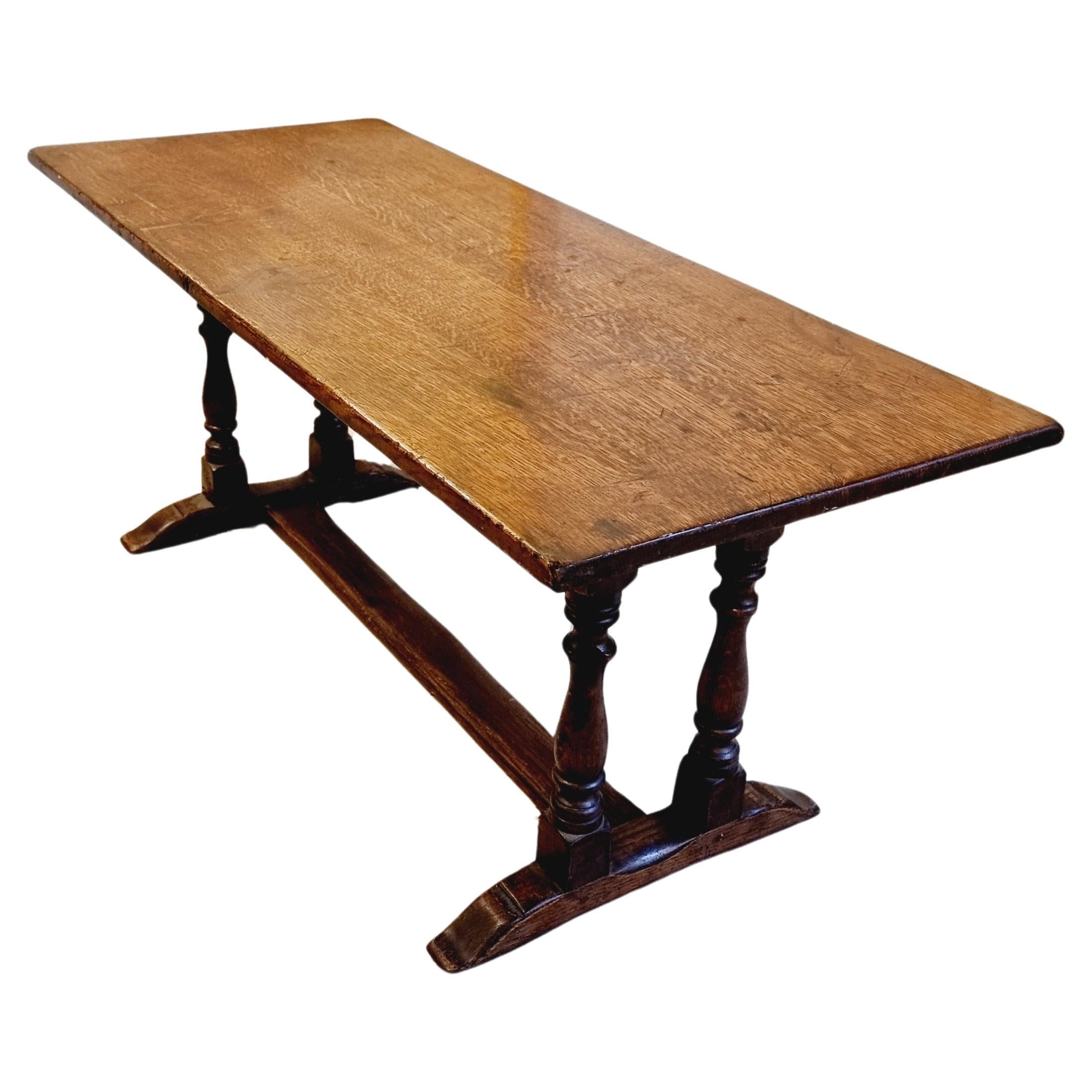 Nordiska Kompaniet, sofa table, Made in England for NK, mid-1900s.  For Sale