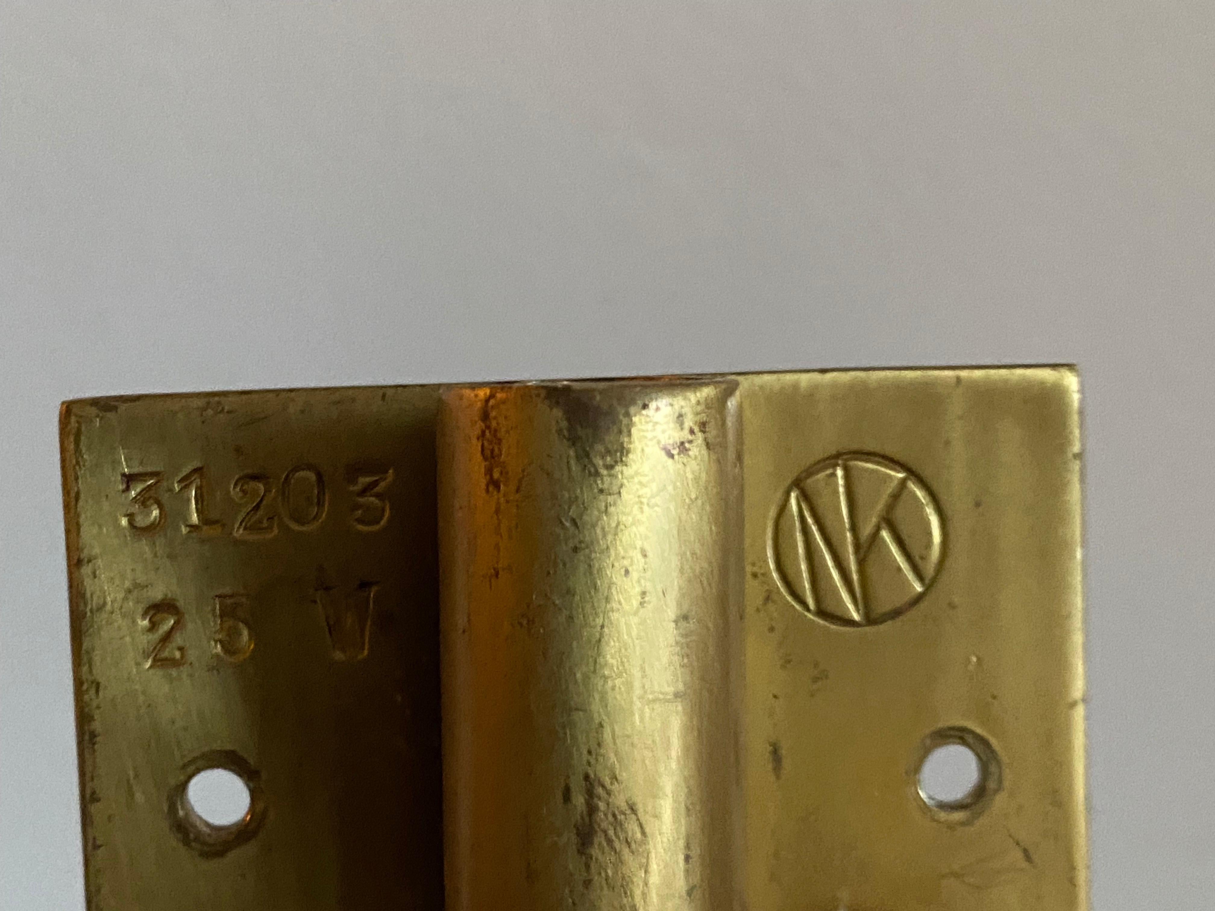 Nordiska Kompaniet, Task Light, Brass, Beige Lacquered Metal, Sweden, 1940s In Good Condition In High Point, NC