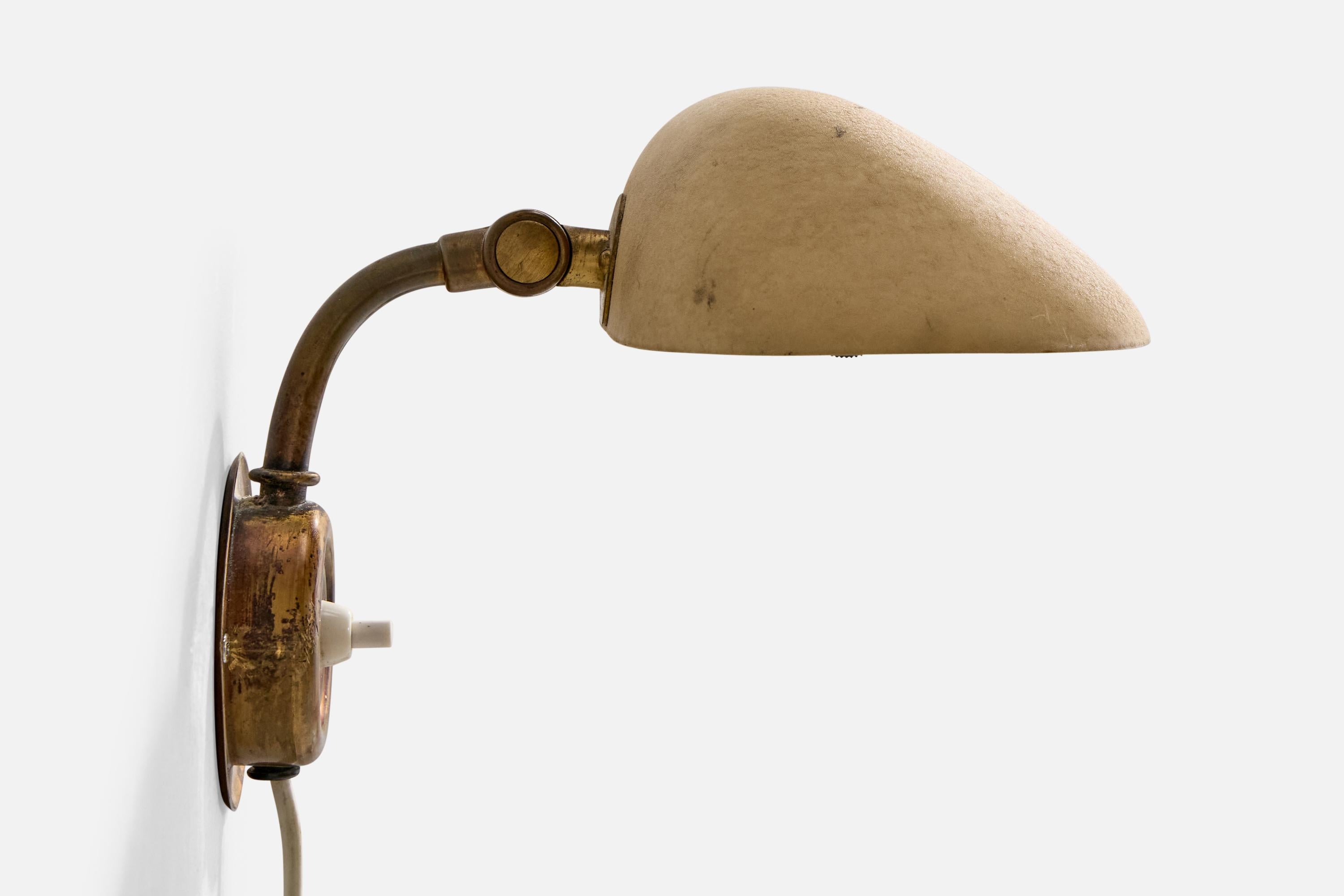 Suédois Nordiska Kompaniet, Wall Light, laiton, métal, Suède, années 1940 en vente