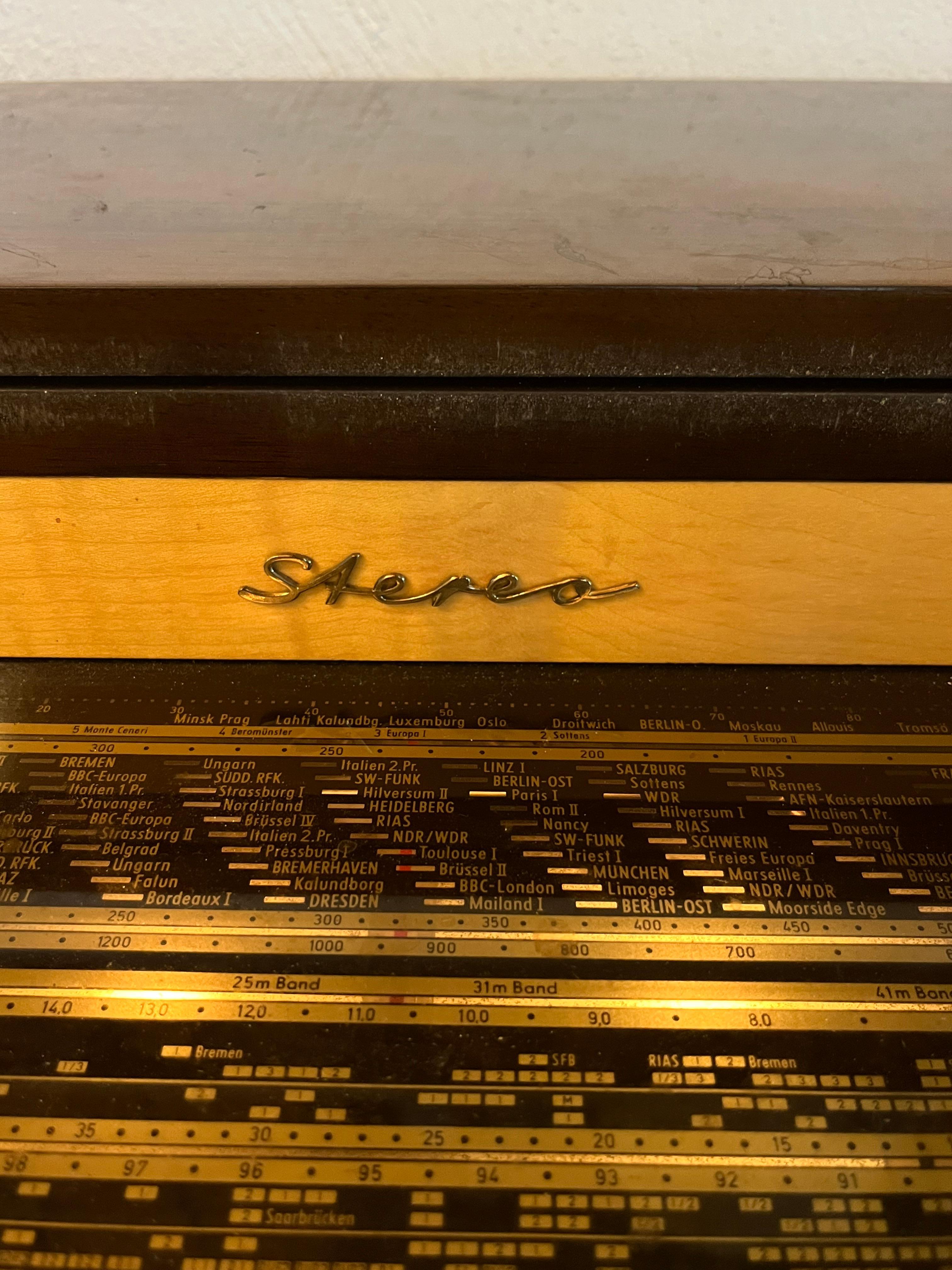 Armario para radio Nordmende Isabella, 1967 Madera en venta