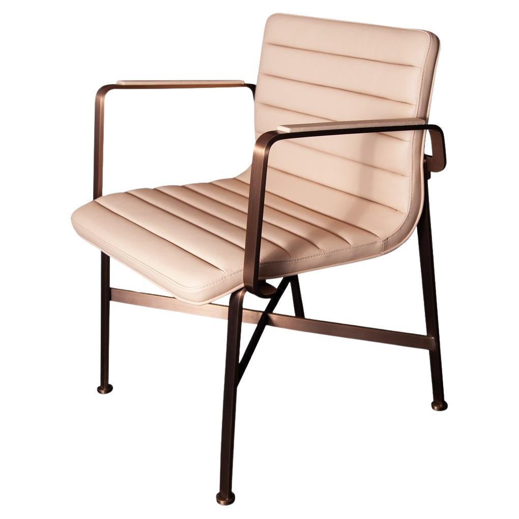 𝗣𝗿𝗼𝗱𝘂𝗰𝘁 𝗗𝗲𝘁𝗮𝗶𝗹𝘀:
Elevate your space with the L60xW58xH79cm Chair, a masterpiece in design and functionality. Crafted with precision from full aniline leather and solid steel, this chair radiates luxury and offers optimized sitting