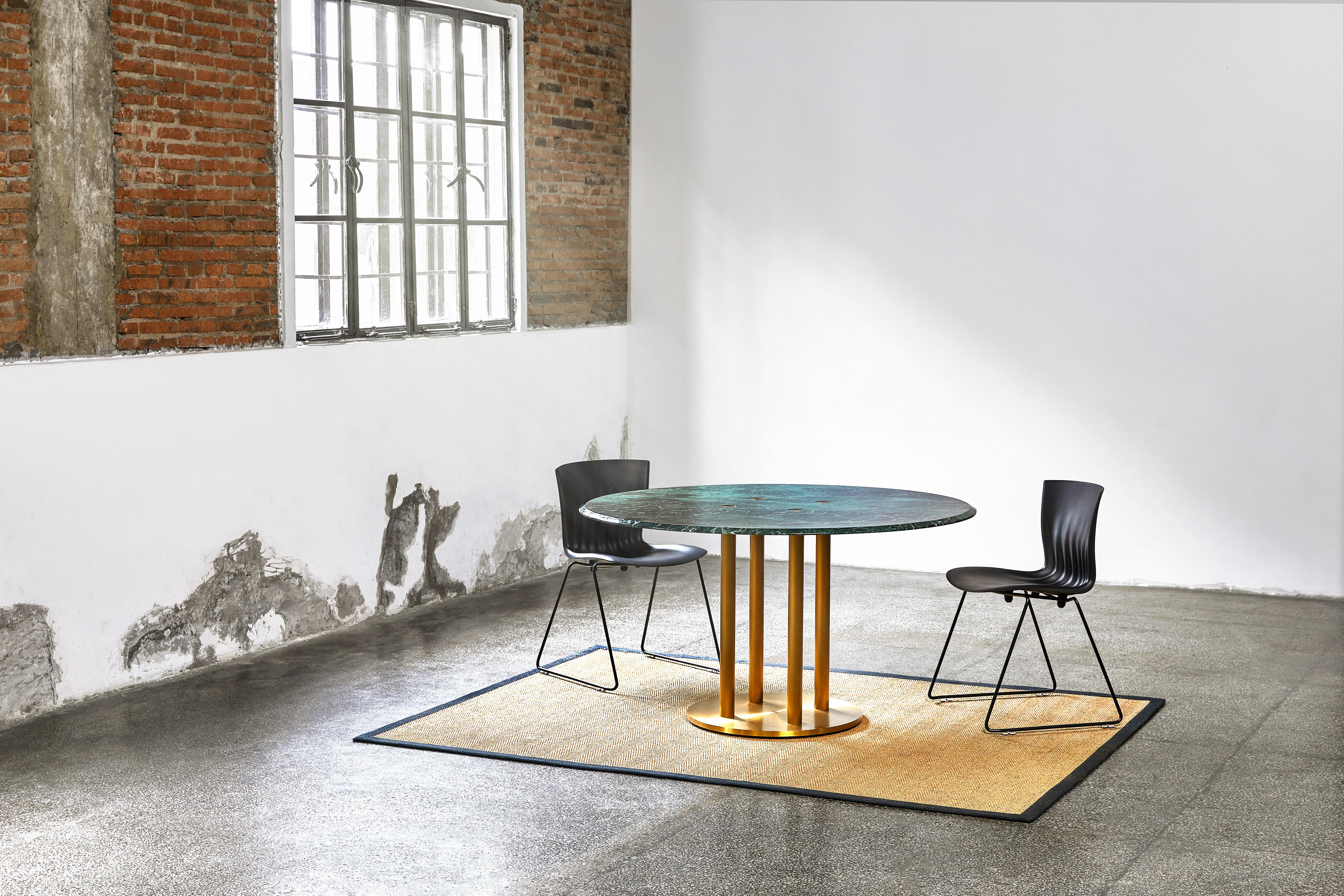 XXIe siècle et contemporain Table de salle à manger NORDST Lot, italienne en marbre vert Lightning, design moderne danois en vente