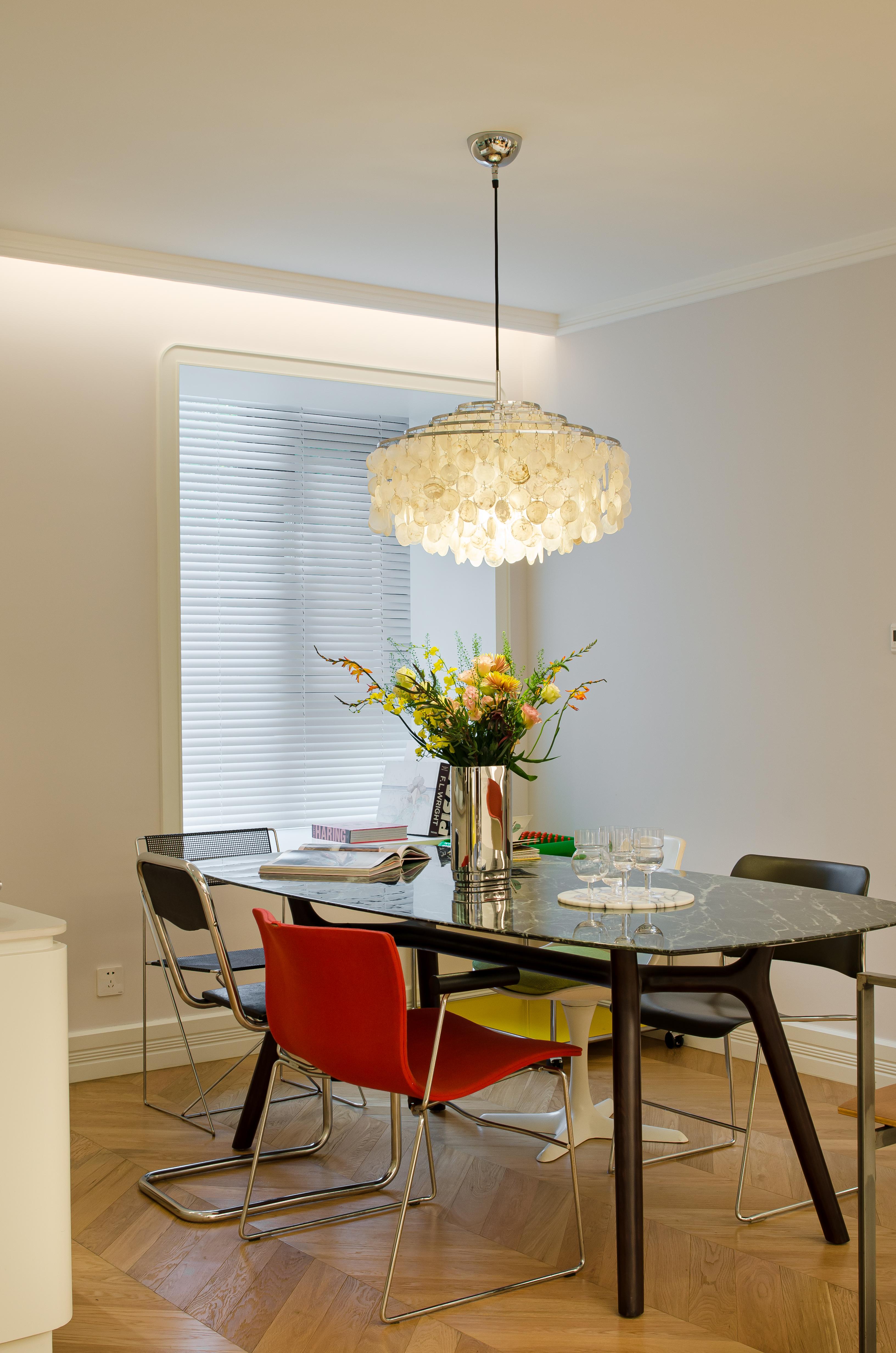 Table à manger NORDST POUL, marbre blanc Montain italien, design moderne danois en vente 8