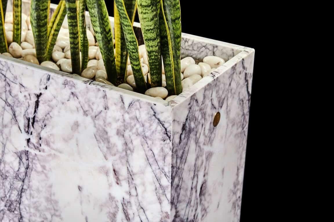Scandinave moderne Vases et boîtes à plantes NORDST SUE-A, marbre blanc montagneux, design moderne danois en vente