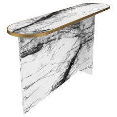 Grande table d'appoint NORDST T, marbre blanc de montagne italien, design moderne danois