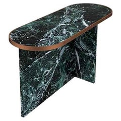 Petite table d'appoint NORDST T, en marbre vert Lightning italien, design moderne danois