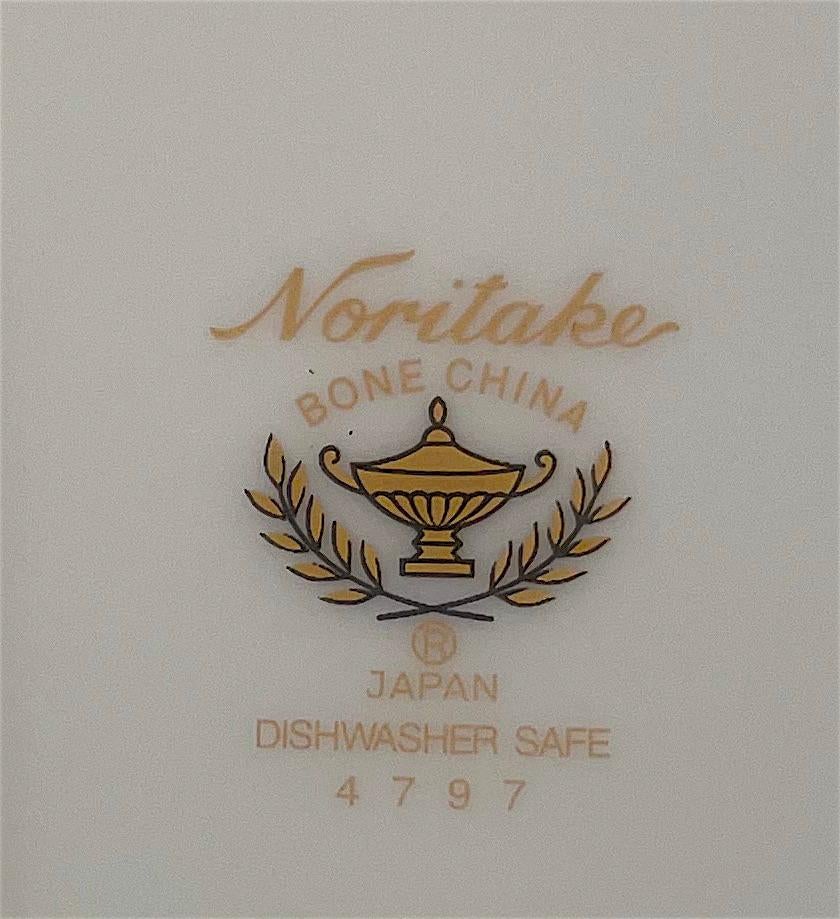 Porcelain Noritake Chatelaine Platinum Dinner Service for Eight For Sale