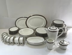 Servizio da tavola Noritake Chatelaine Platinum per otto persone
