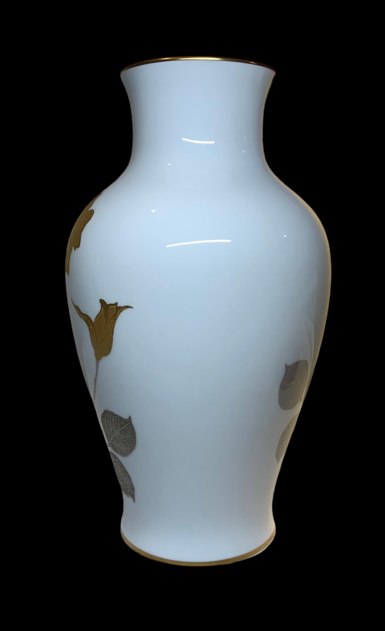 Japanese Noritake Okura Porcelain Flower Vase For Sale
