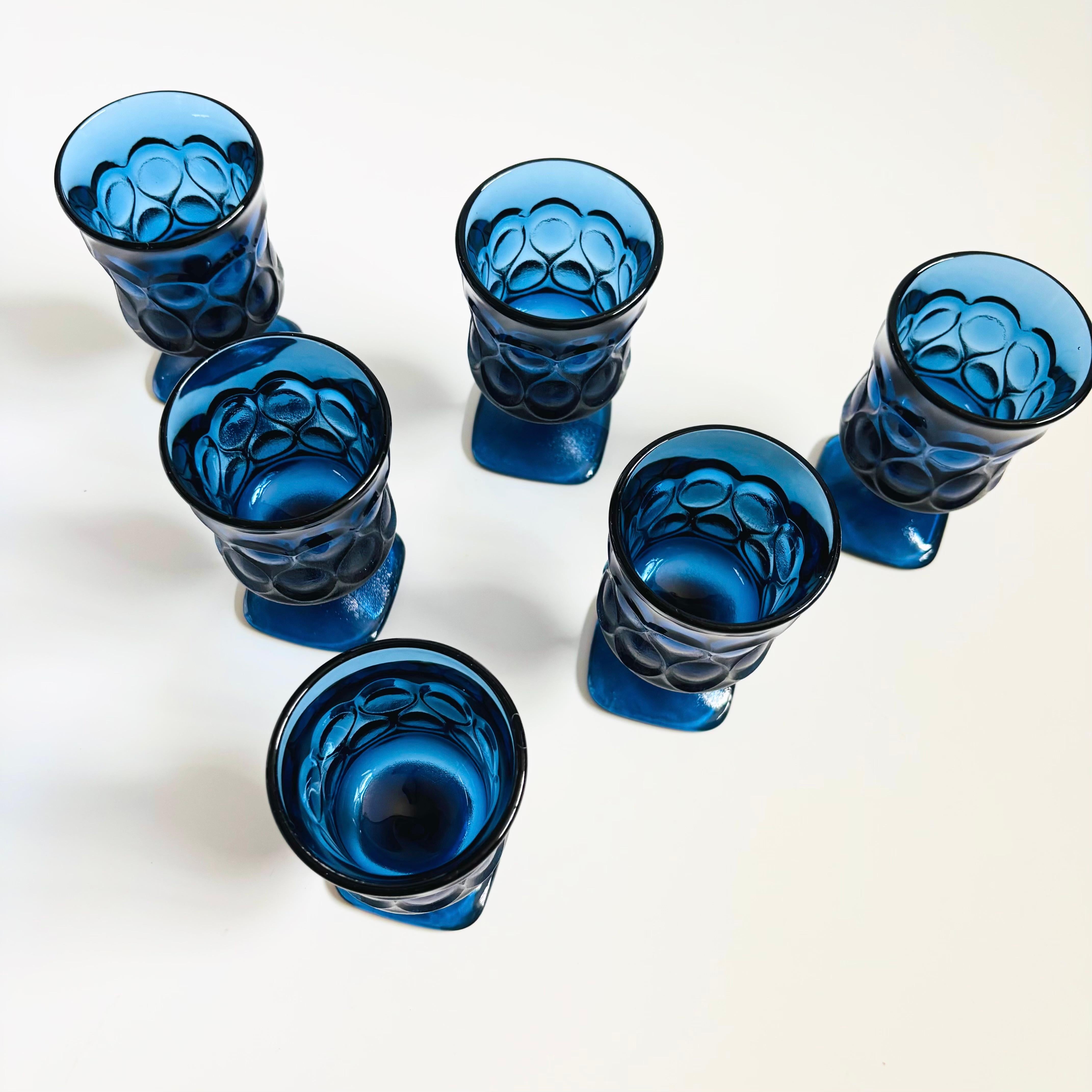 Noritake Spotlight Blue Wine Goblets - Set of 6 (Moderne der Mitte des Jahrhunderts) im Angebot
