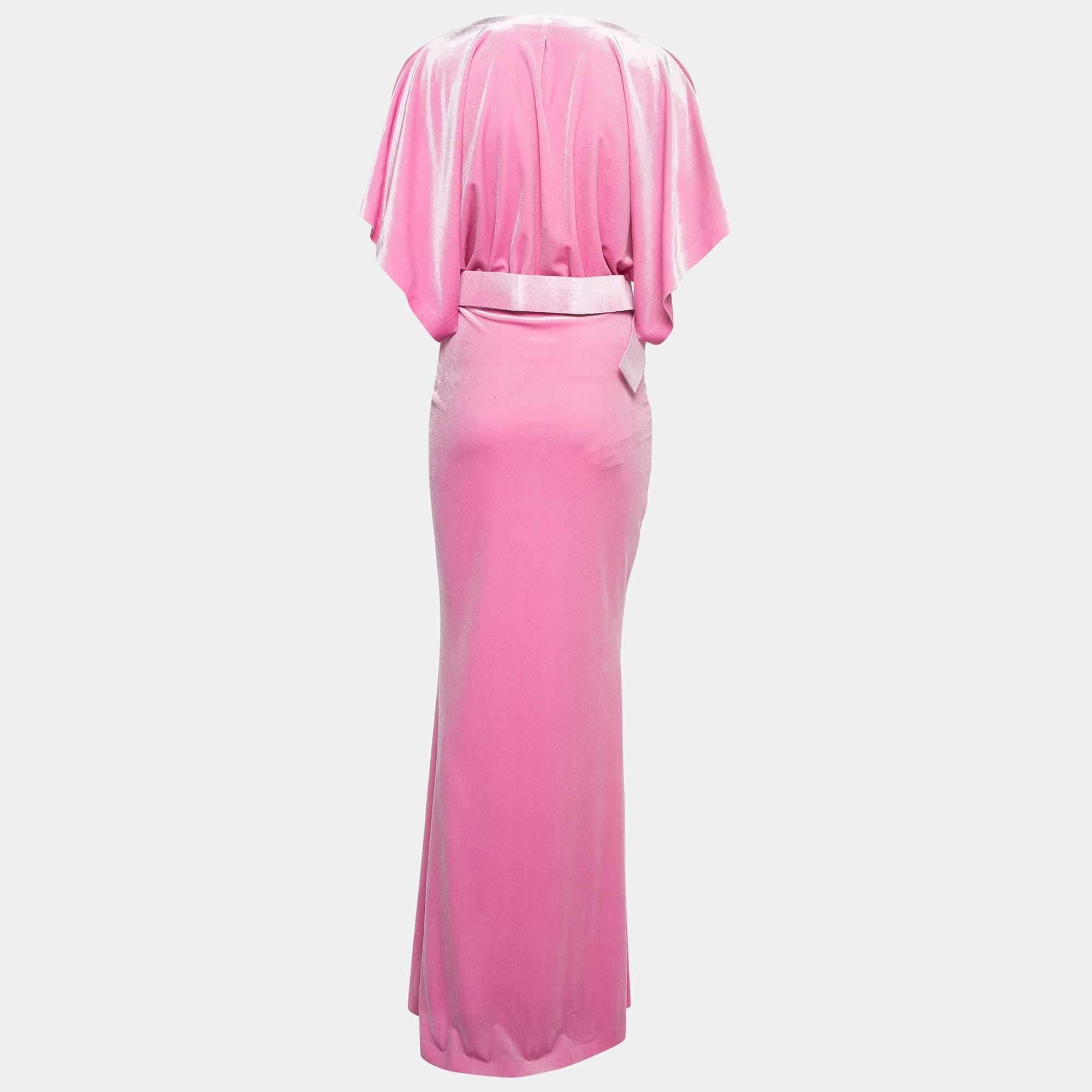Masterful tailoring and timeless appeal characterize this belted gown from Norma Kamali. Presented in pink, it is nothing but pure charm and is a must-have.

Includes: Belt