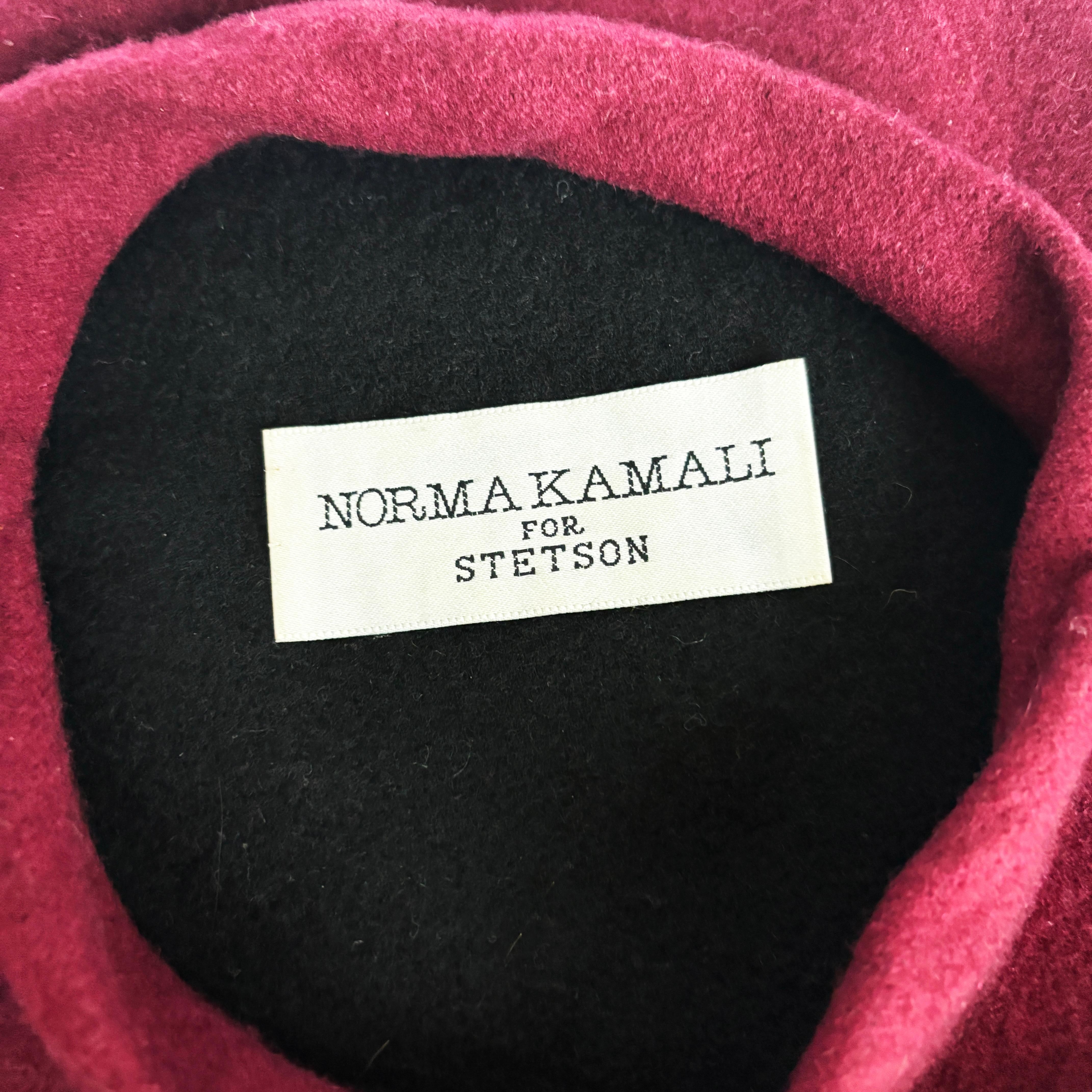 Norma Kamali für Stetson Beret Zweifarbige Burgunderrote Schwarze Wolle Vintage 80er HTF OS im Angebot 9