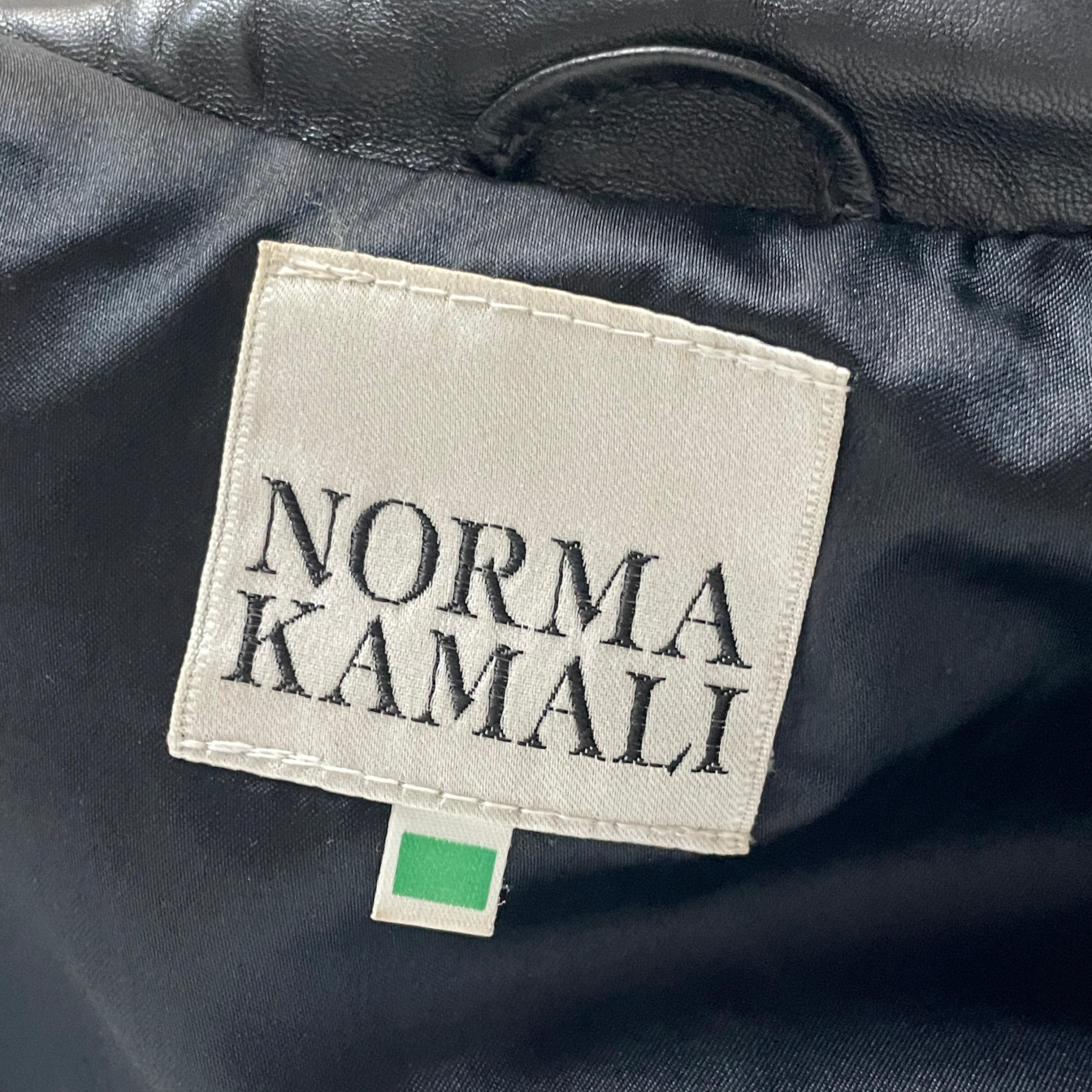 Norma Kamali - Veste en cuir noire à franges courtes vintage des années 1990 - Rare rocker Chic en vente 8