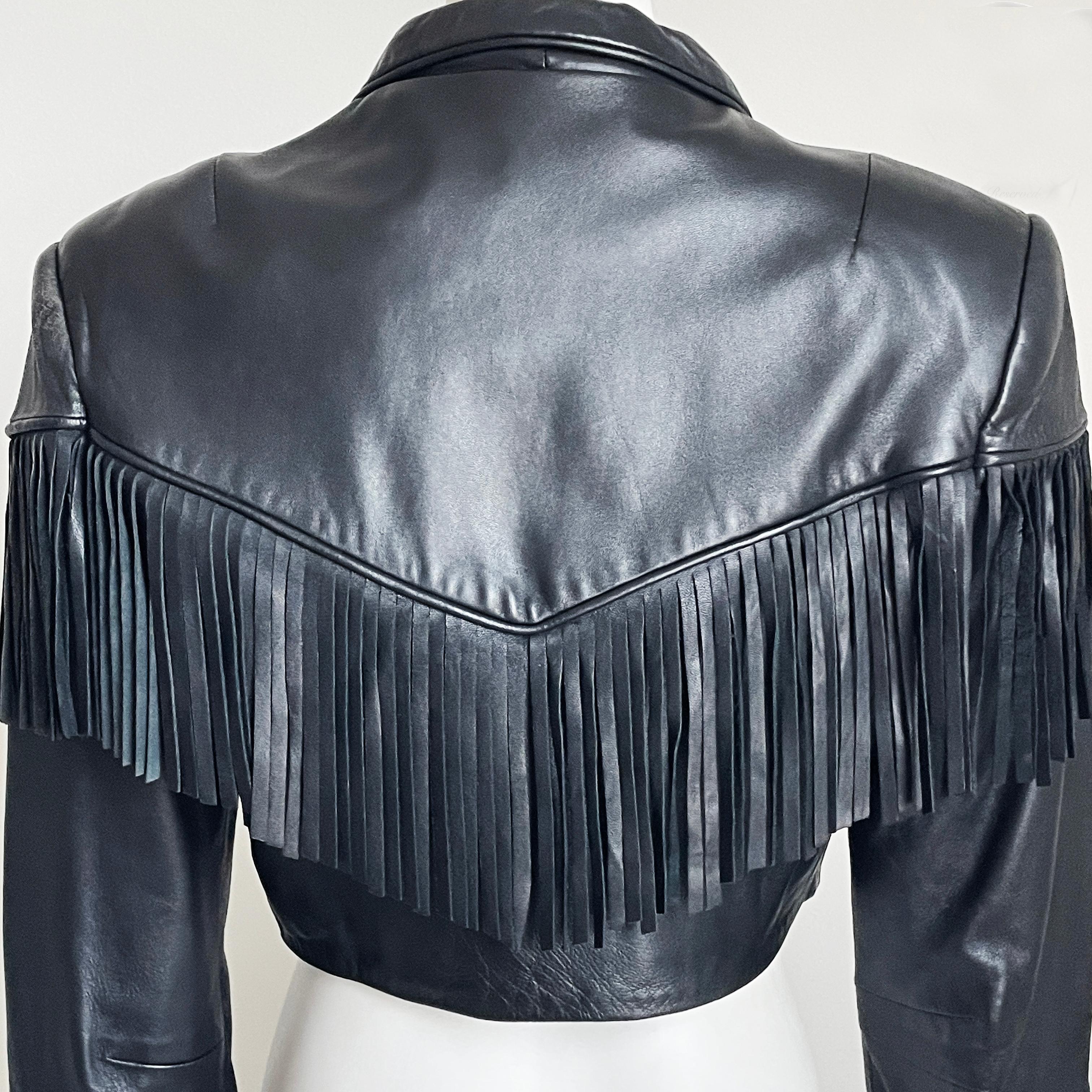 Norma Kamali - Veste en cuir noire à franges courtes vintage des années 1990 - Rare rocker Chic en vente 2
