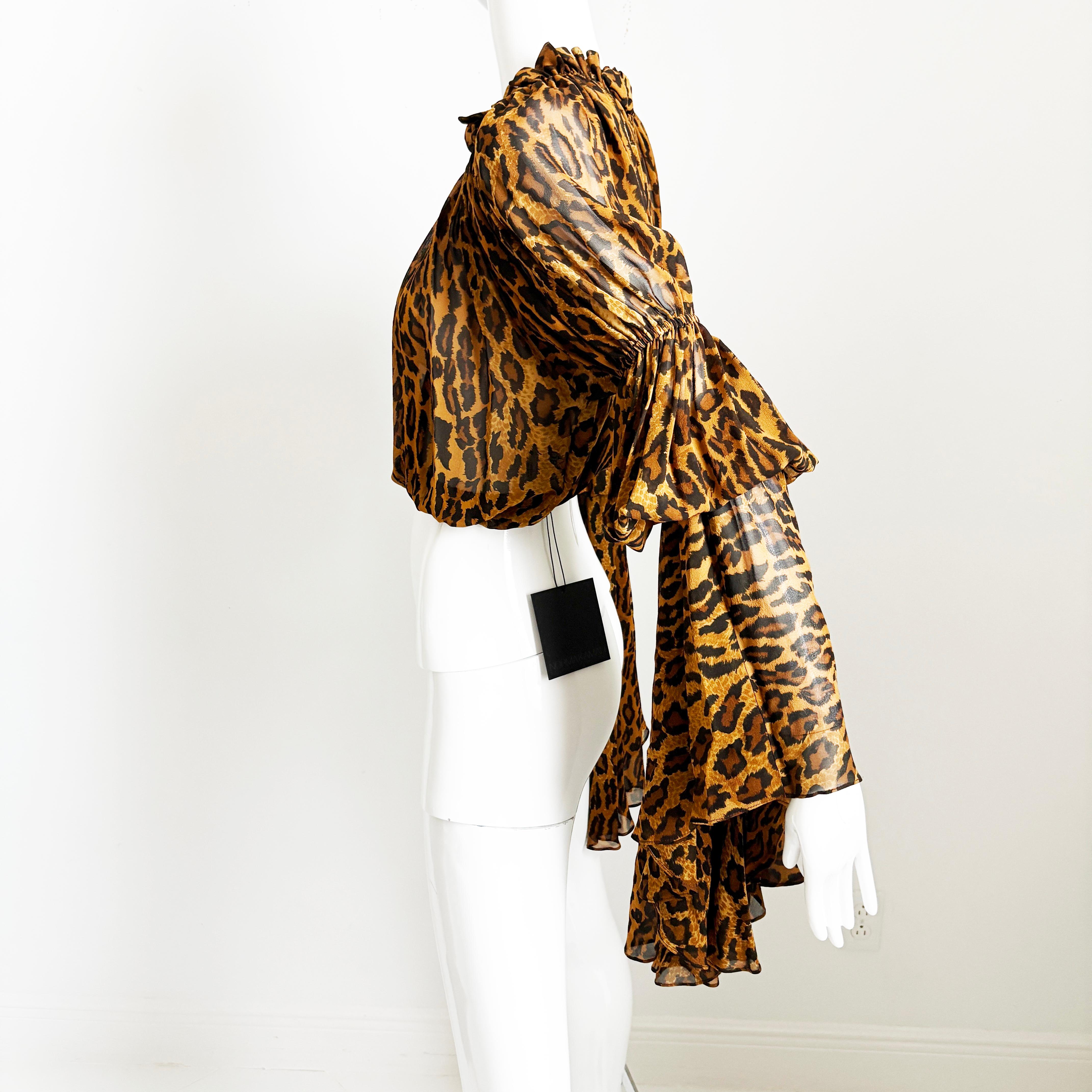 Norma Kamali OMO Leopard Print Blouse Crop Top Oversized Flounce Sleeves 90s HTF en vente 5