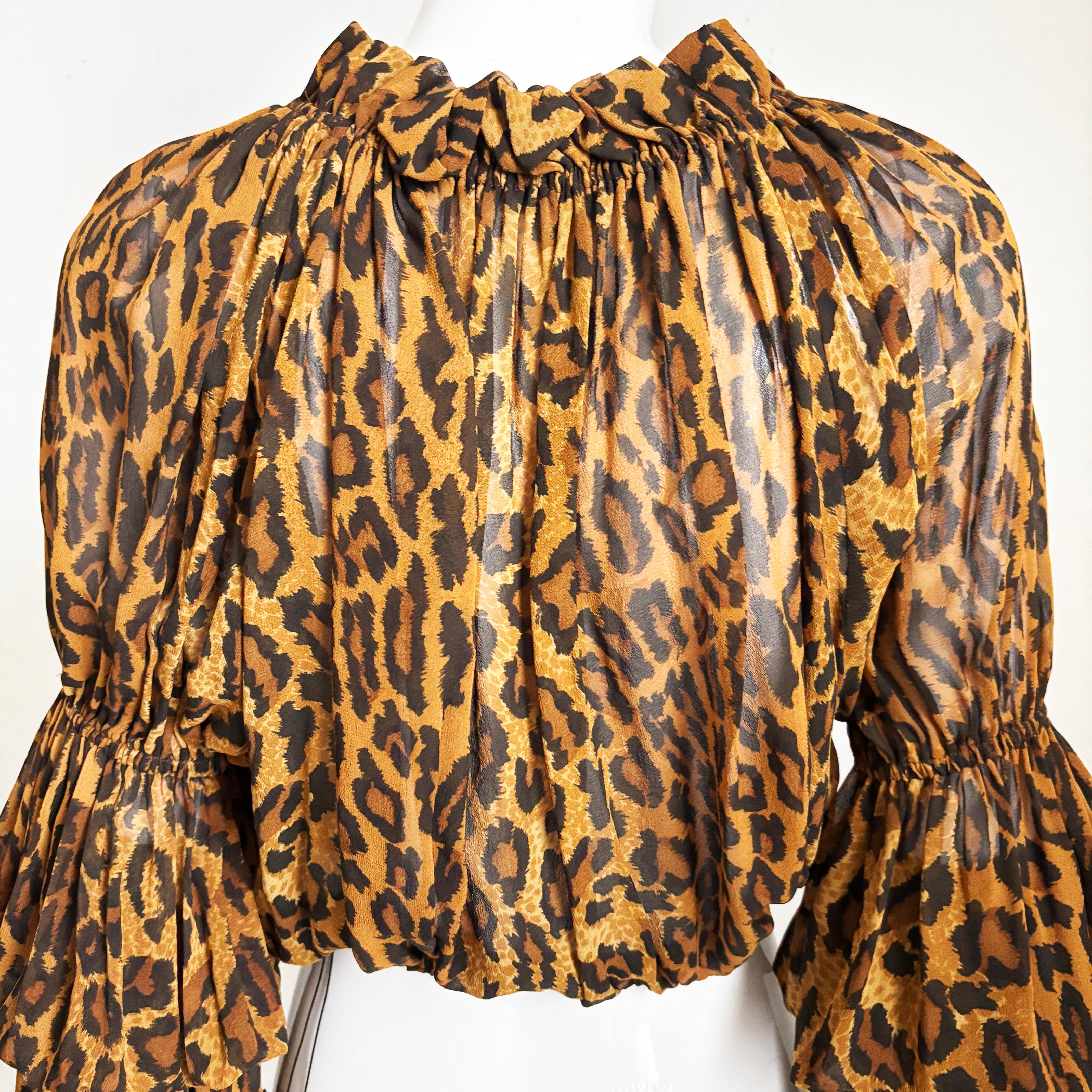 Norma Kamali OMO Leopard Print Blouse Crop Top Oversized Flounce Sleeves 90s HTF en vente 7