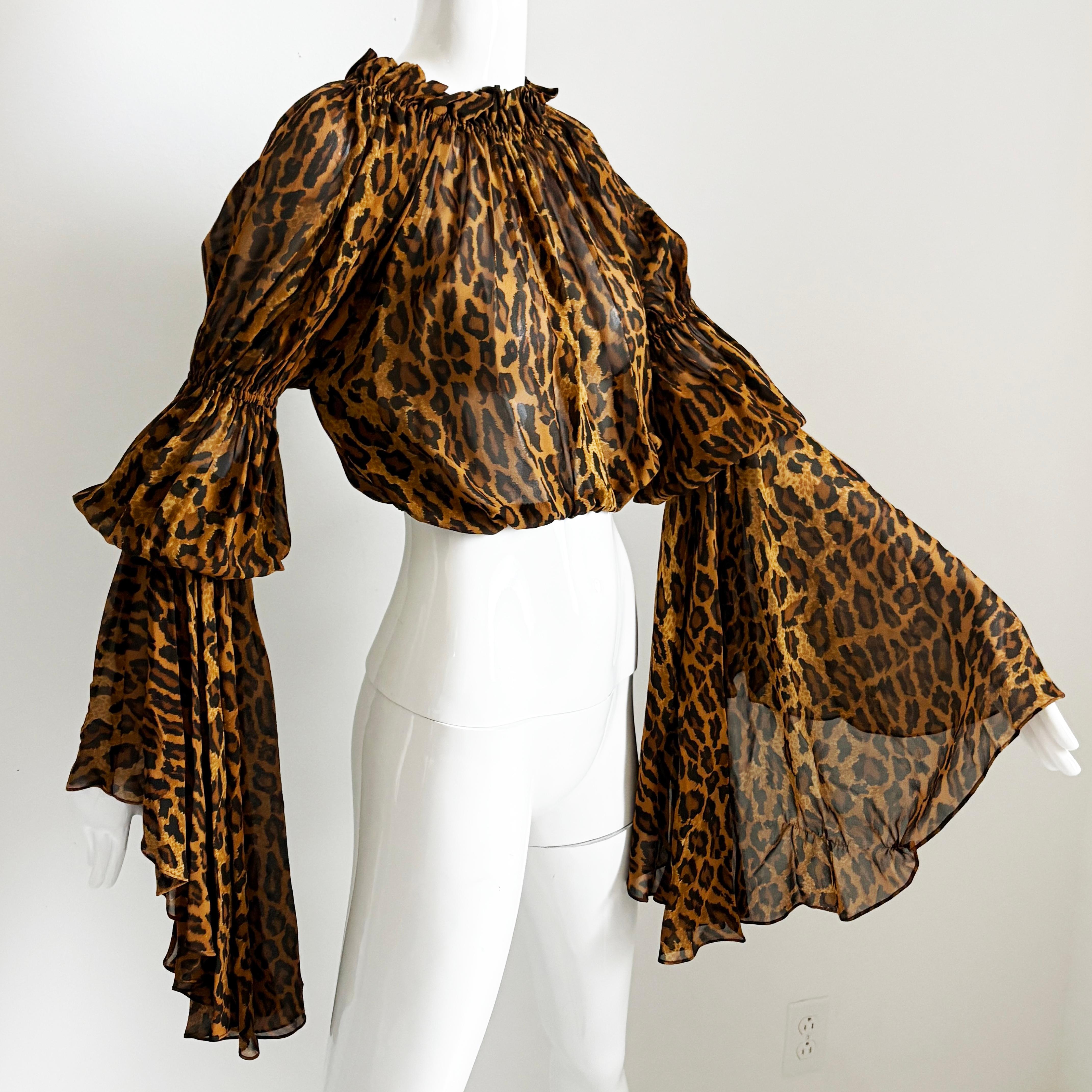 Norma Kamali OMO Leopard Print Blouse Crop Top Oversized Flounce Sleeves 90s HTF en vente 1