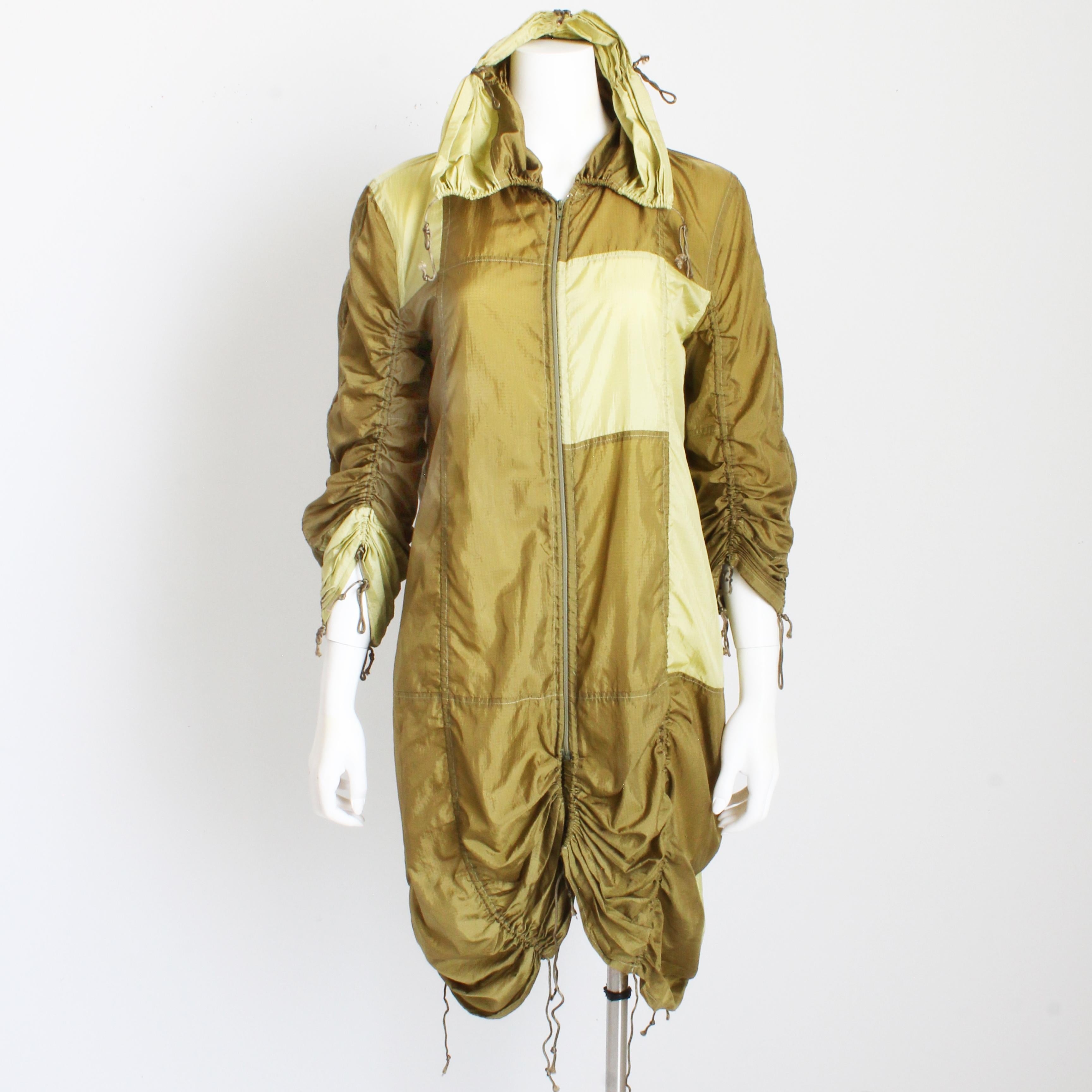Norma Kamali OMO Parachute Jacket Khaki Green Color Block Rare Vintage 80s HTF In Good Condition For Sale In Port Saint Lucie, FL