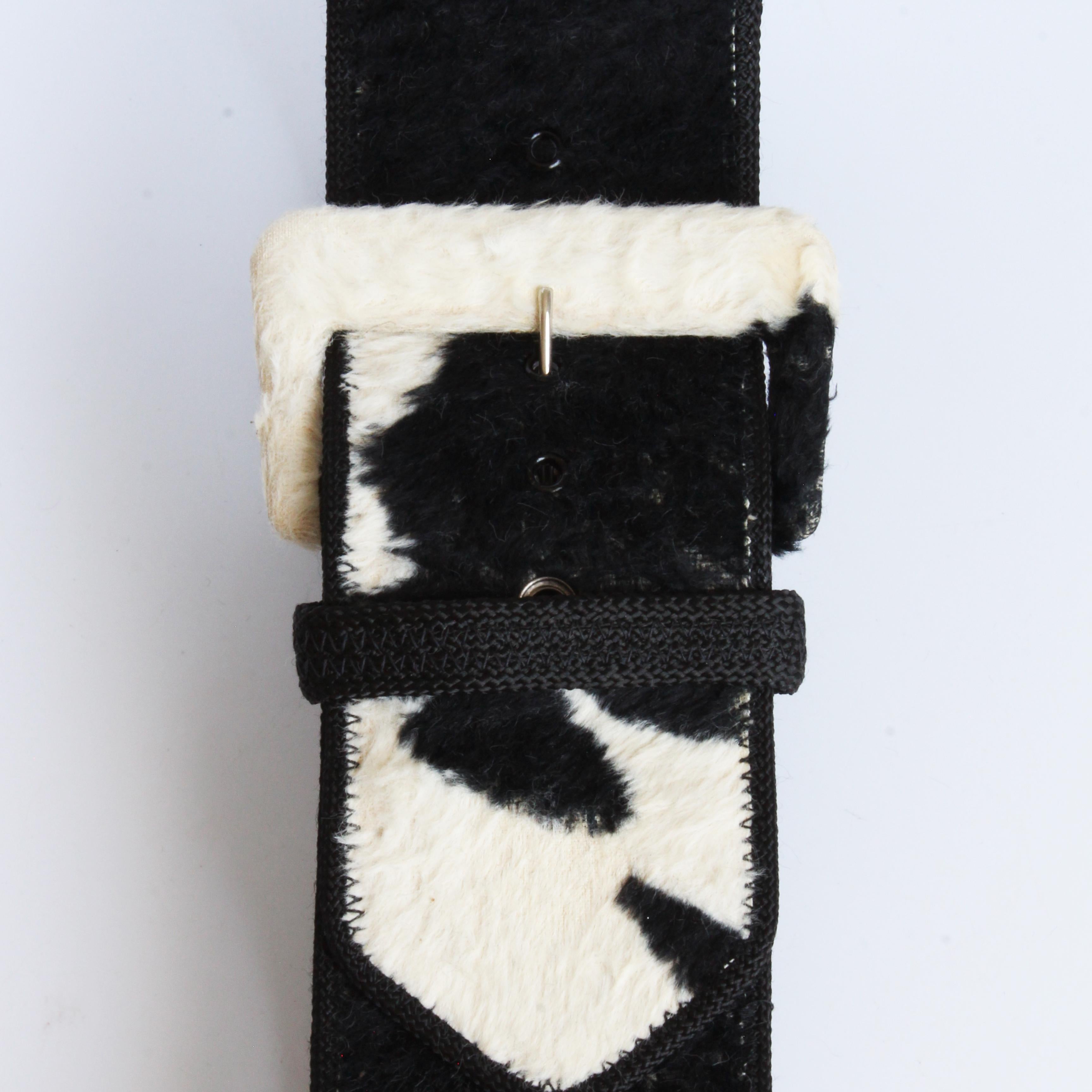 Norma Kamali OMO large ceinture imprimée vache et fausse fourrure vintage rare, taille M, années 90  en vente 6