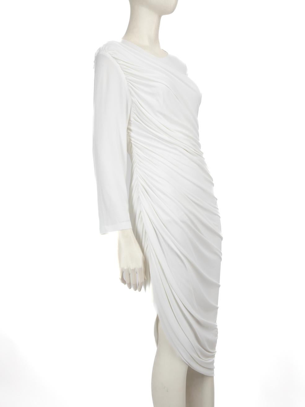 El ESTADO es Nunca usada. Este nuevo artículo de reventa de la diseñadora Norma Kamali no presenta ningún desgaste visible.
 
 Detalles
 
 
 Blanco
 
 Sintético
 
 Vestido
 
 Mangas largas
 
 Para ceñir la figura
 
 Body incorporado
 
 Detalle