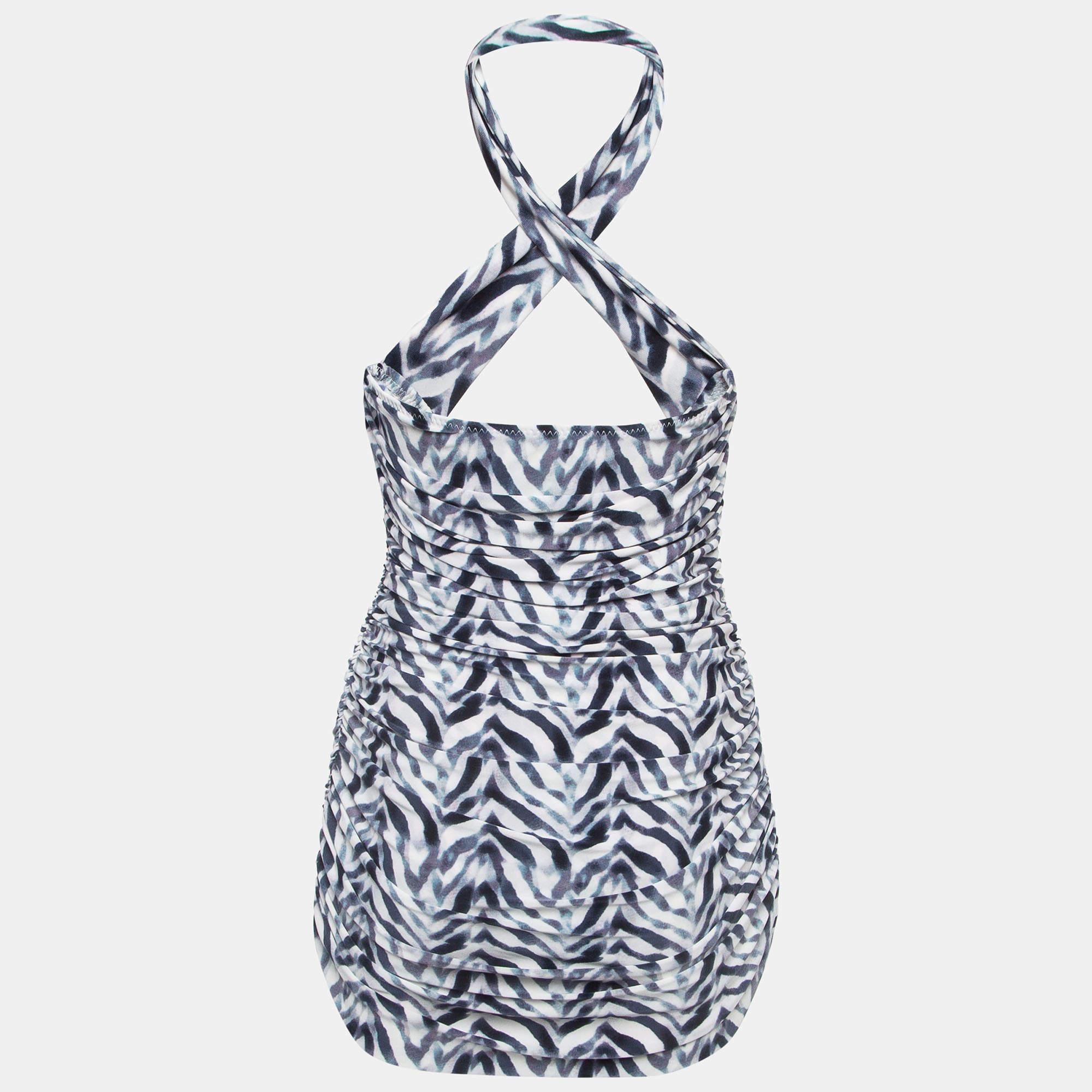 Le maillot de bain imprimé Norma Kamali est un excellent choix pour vos prochaines vacances. Il présente une belle encolure et des détails froncés.