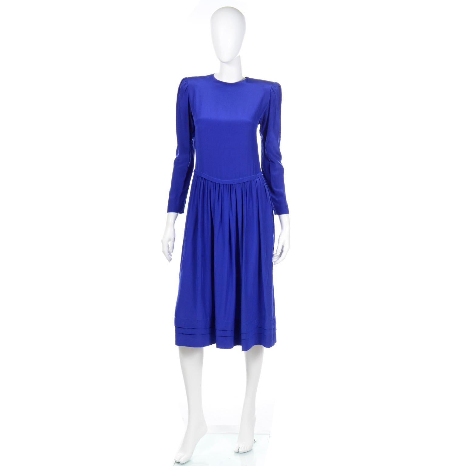 Norma Walters Blue Silk Dress With Detachable Collar & Bow In Good Condition In Portland, OR