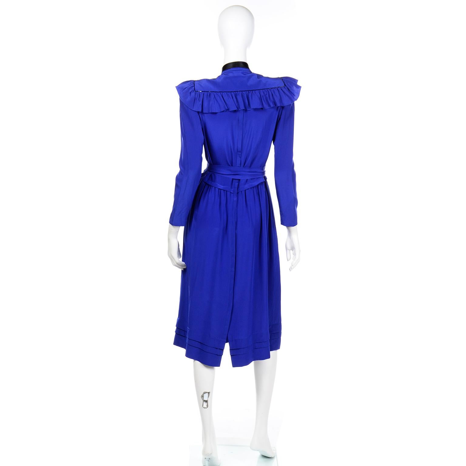 Norma Walters Blue Silk Dress With Detachable Collar & Bow 1